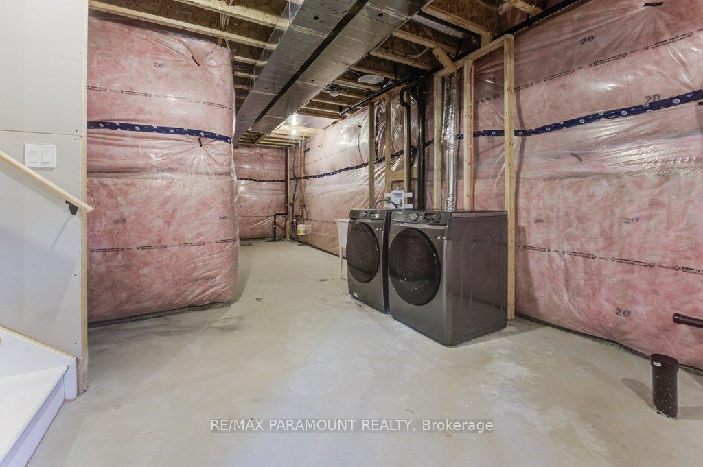 Photo 40 of 19 Jacob Detweiller Drive, Kitchener — HOMEH