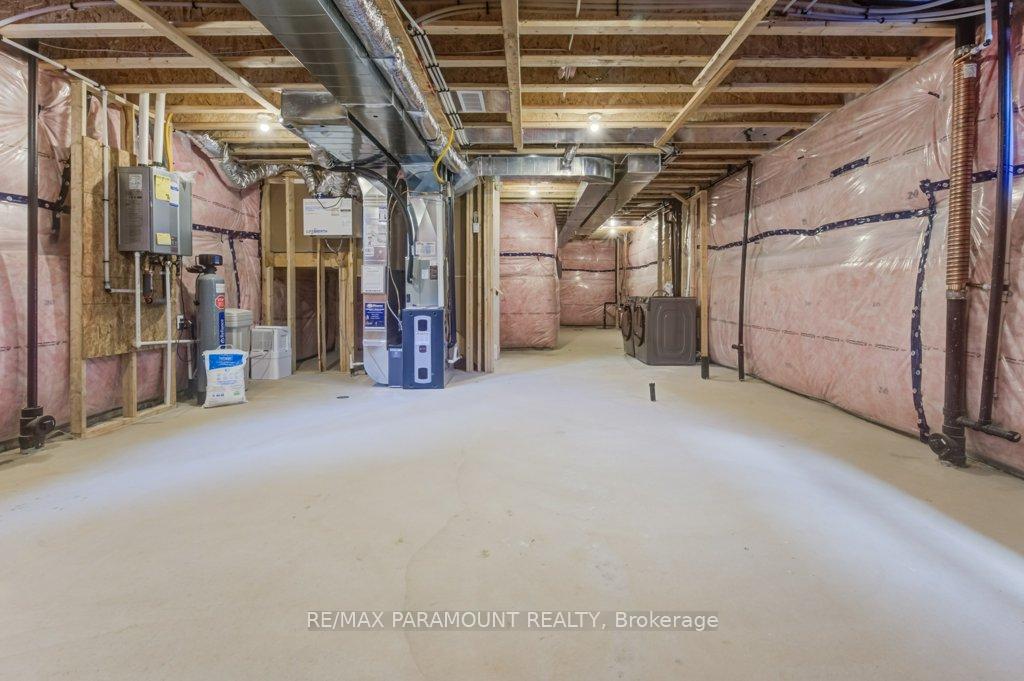 Photo 41 of 19 Jacob Detweiller Drive, Kitchener — HOMEH