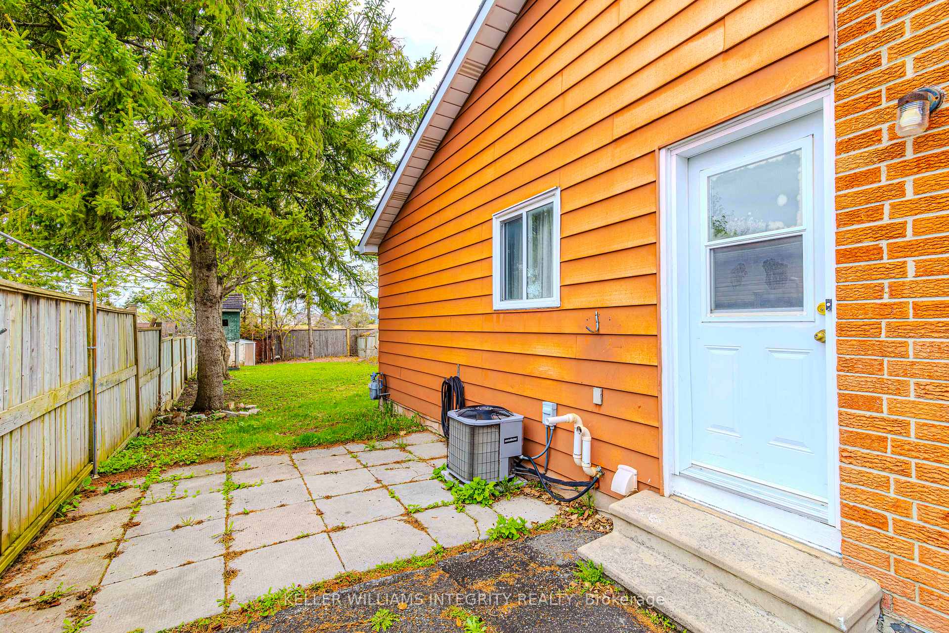 Photo 2 of 63 Morton Drive, Ottawa, Kanata - Glencairn/Hazeldean — HOMEH