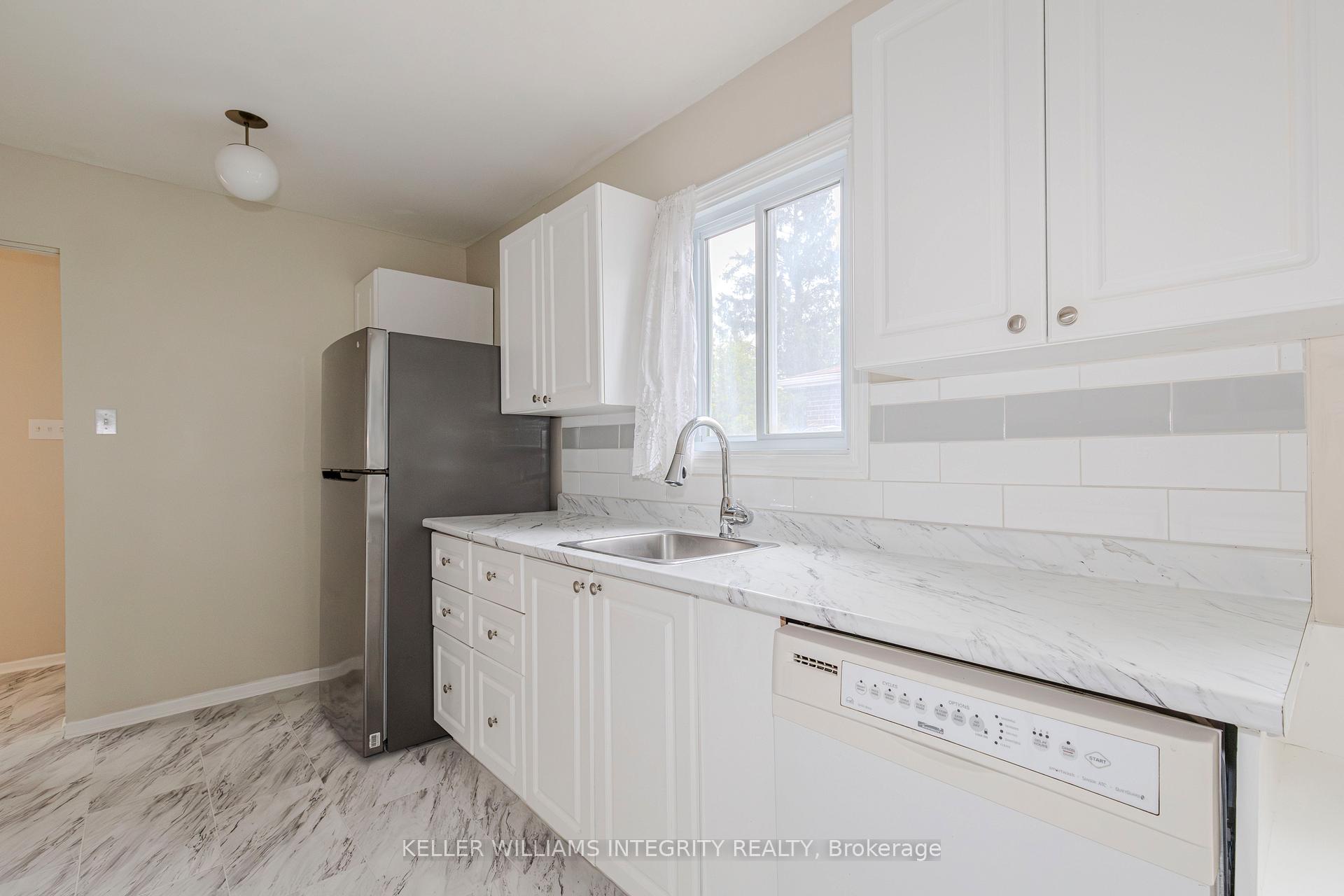 Photo 9 of 63 Morton Drive, Ottawa, Kanata - Glencairn/Hazeldean — HOMEH