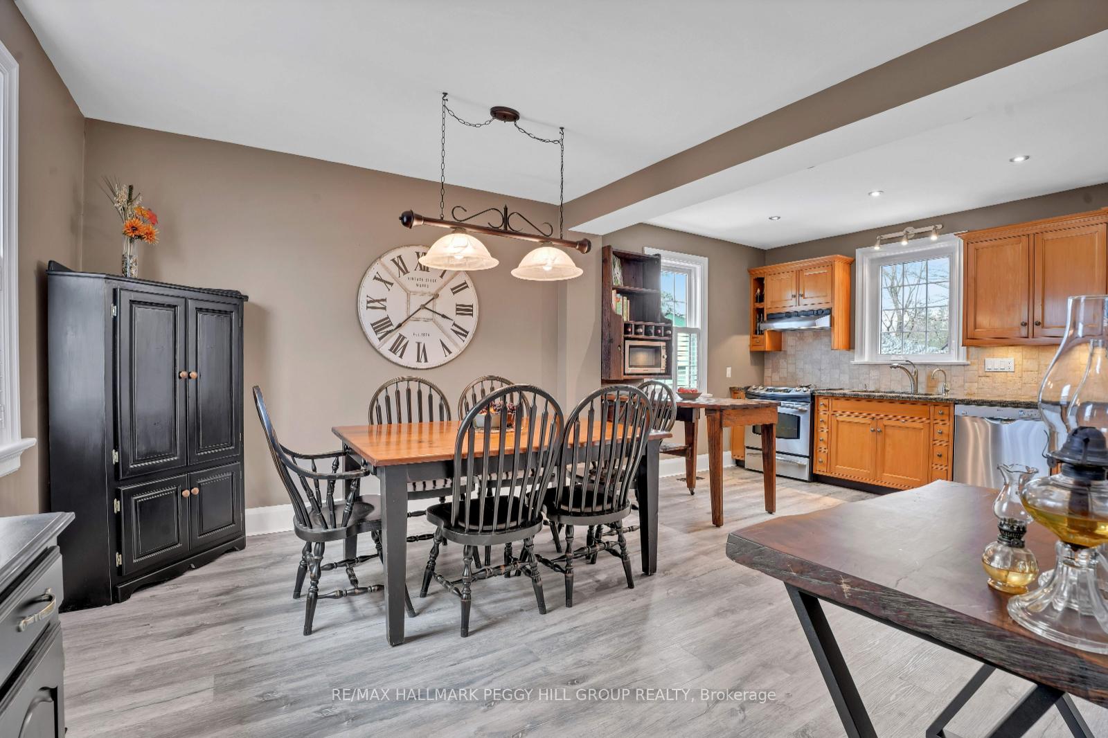 Photo 4 of 406 Mill Street, Kitchener — HOMEH