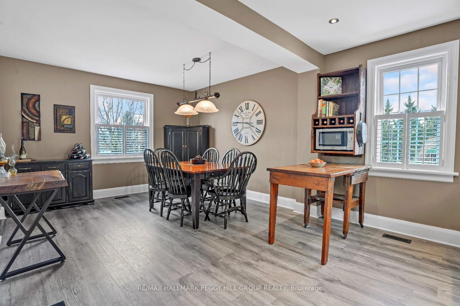 Photo 7 of 406 Mill Street, Kitchener — HOMEH