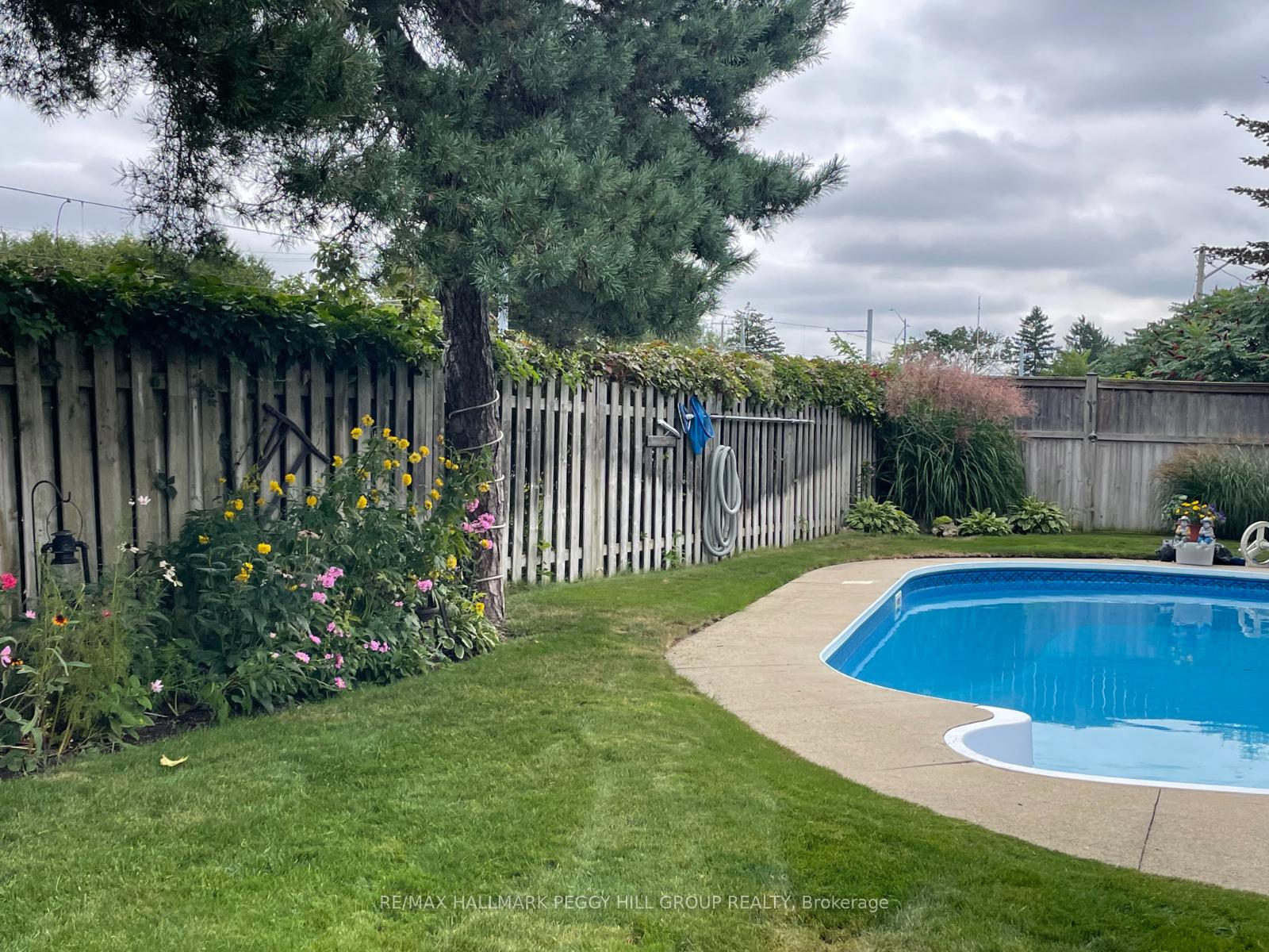 Photo 19 of 406 Mill Street, Kitchener — HOMEH