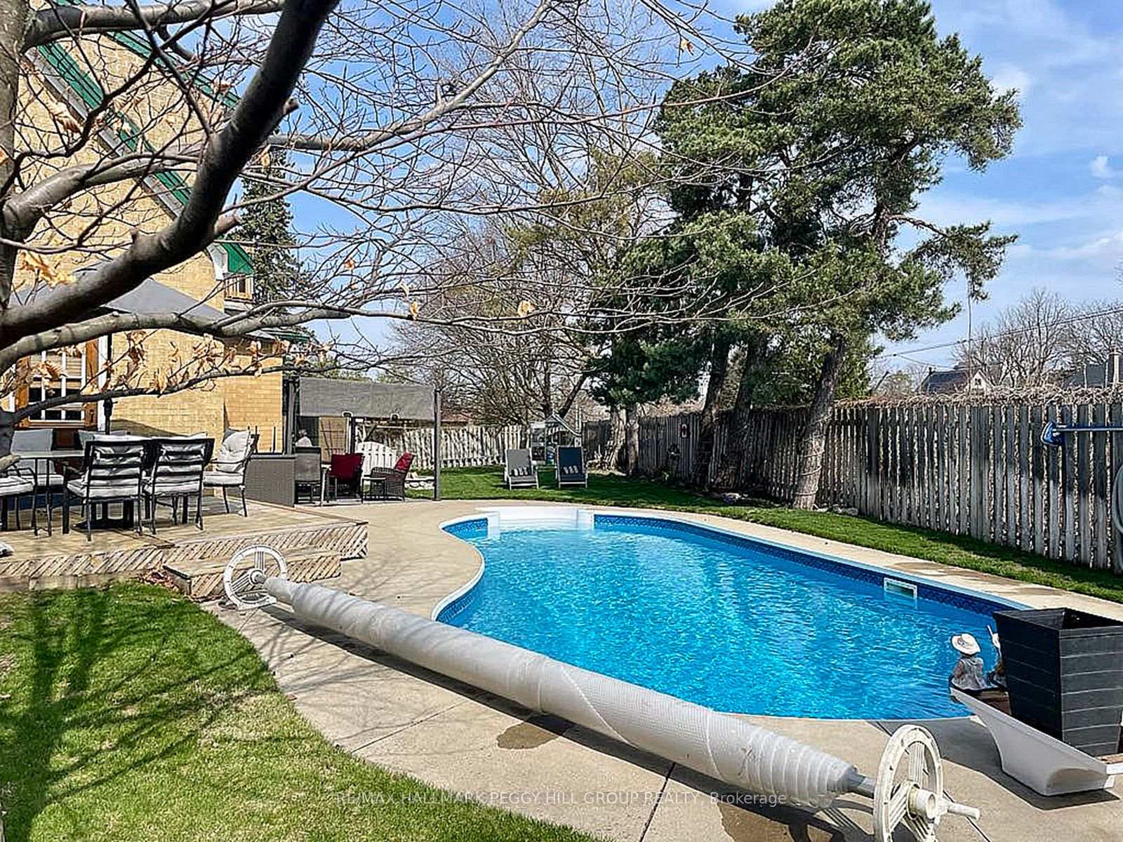 Photo 21 of 406 Mill Street, Kitchener — HOMEH