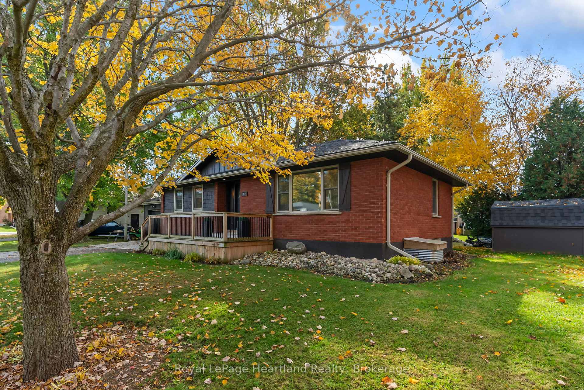 Photo 6 of 87 George Street N, Minto — HOMEH