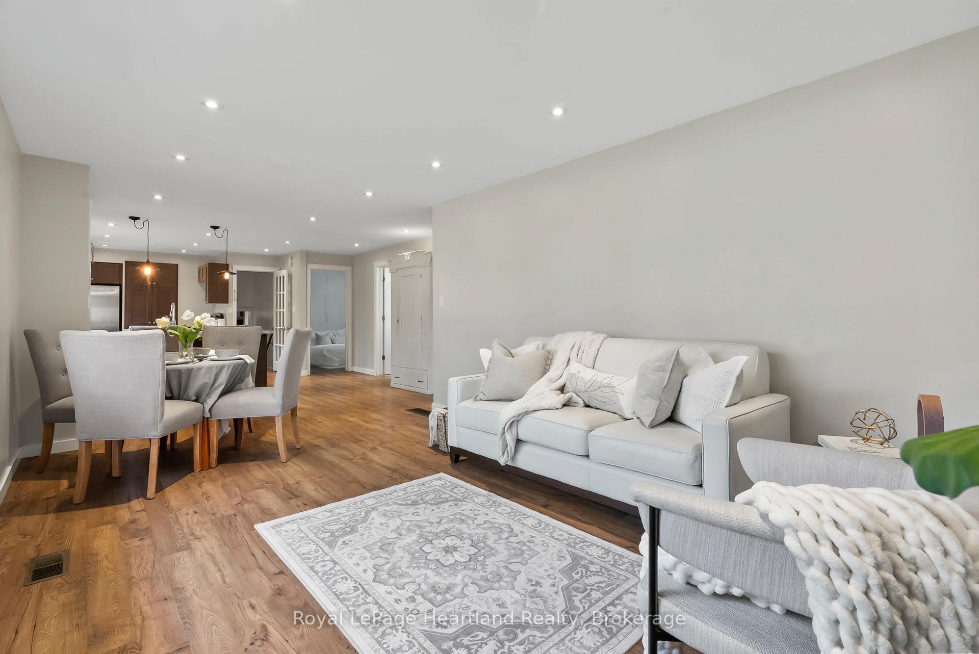 Photo 12 of 87 George Street N, Minto — HOMEH