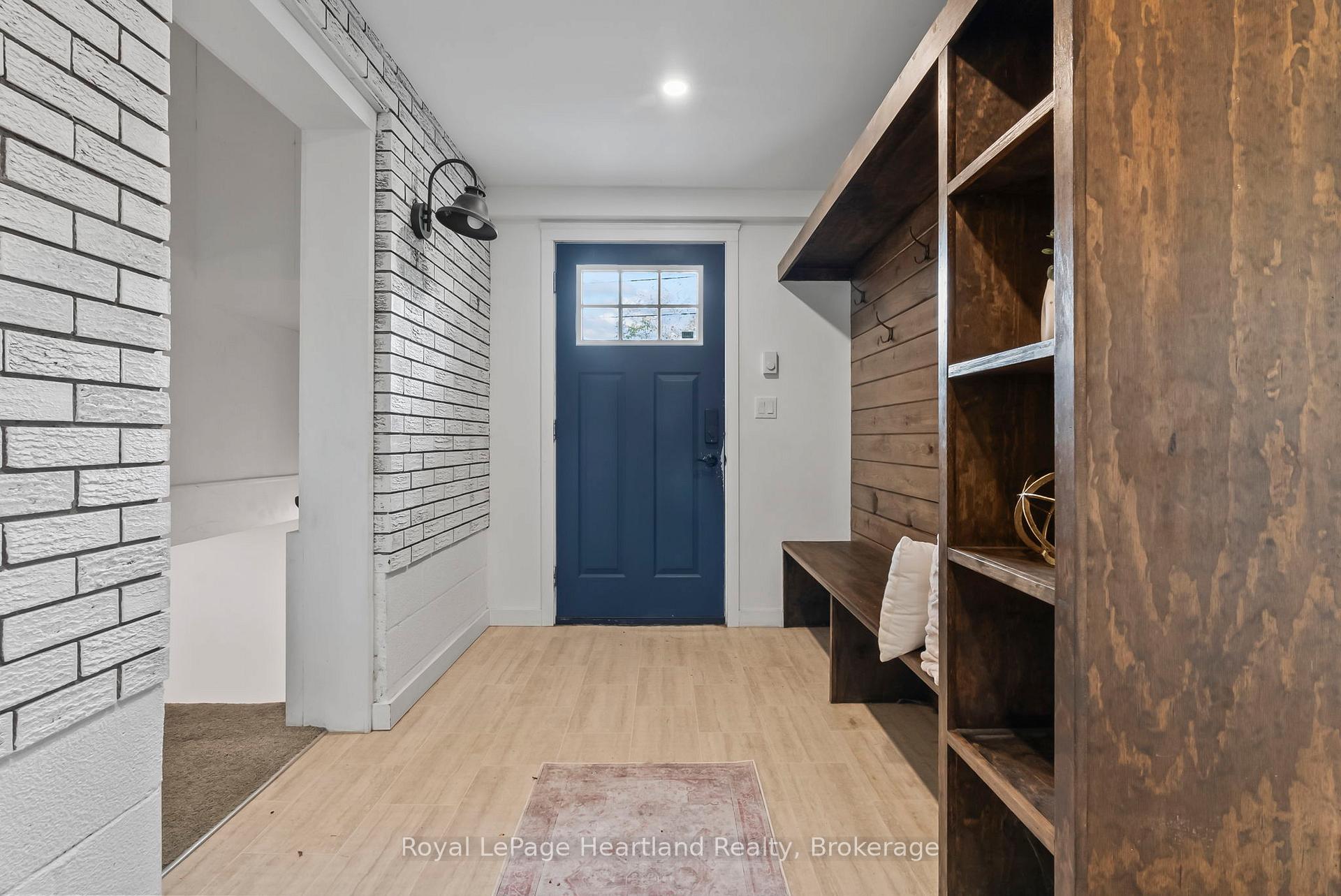 Photo 25 of 87 George Street N, Minto — HOMEH