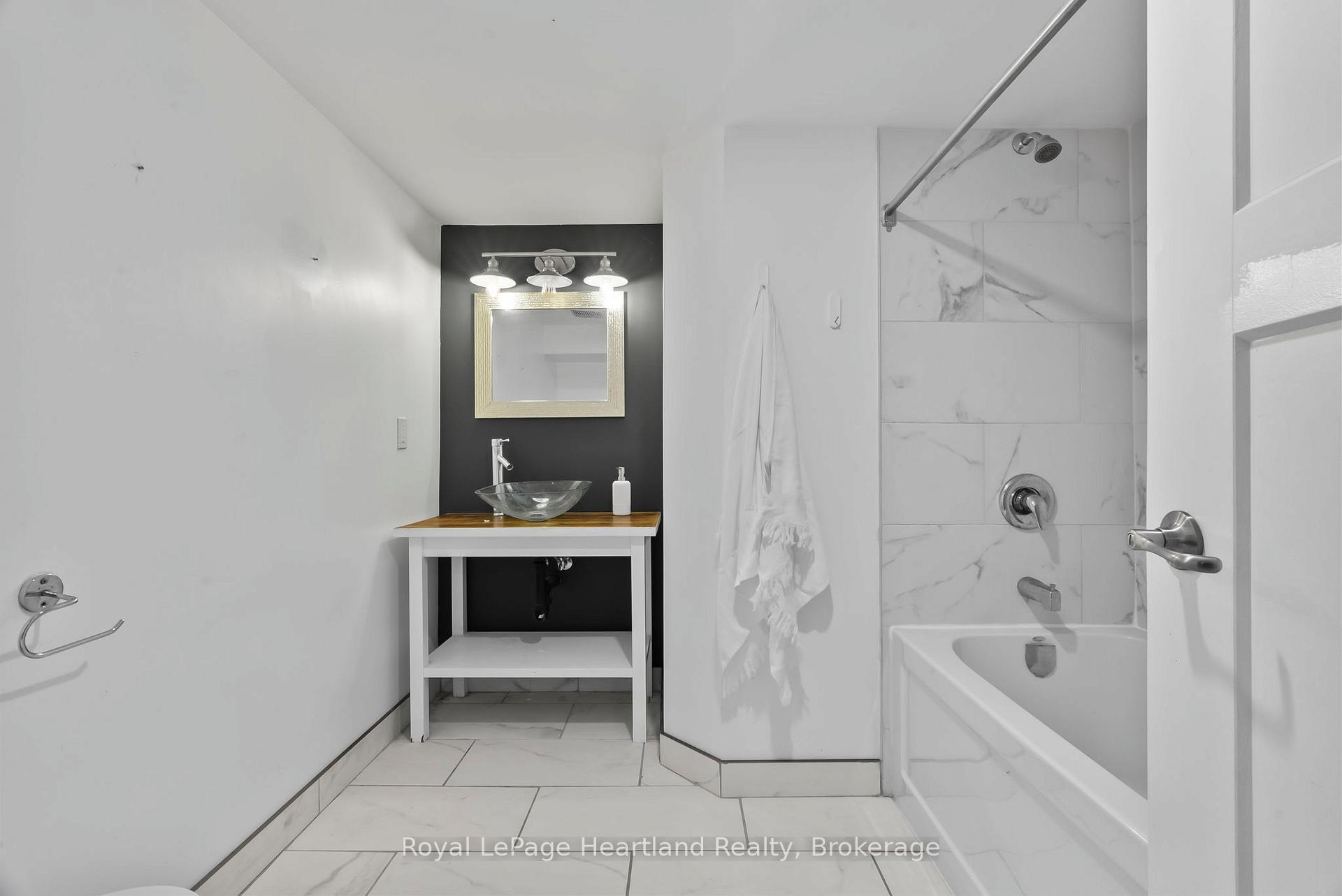Photo 30 of 87 George Street N, Minto — HOMEH