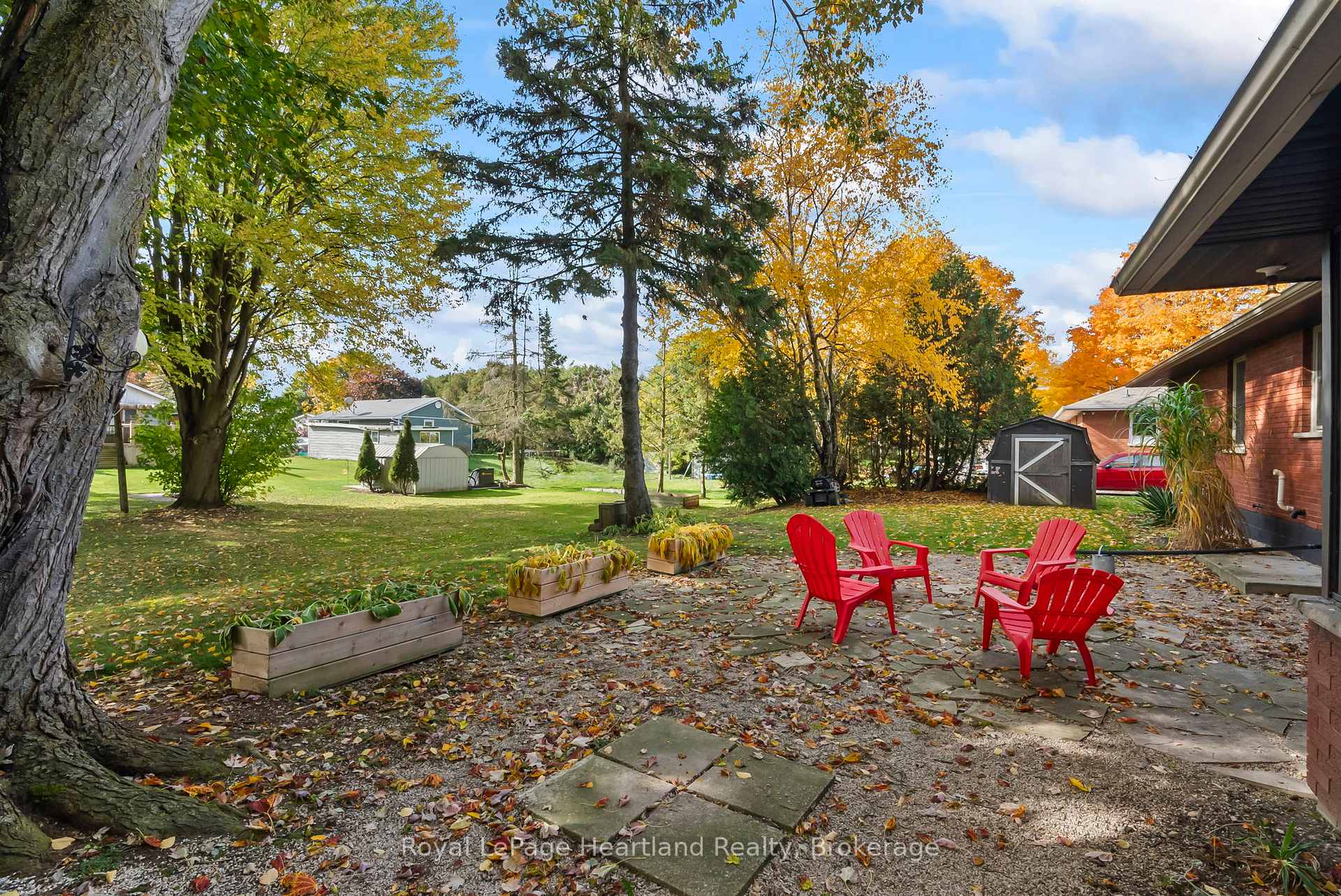 Photo 41 of 87 George Street N, Minto — HOMEH