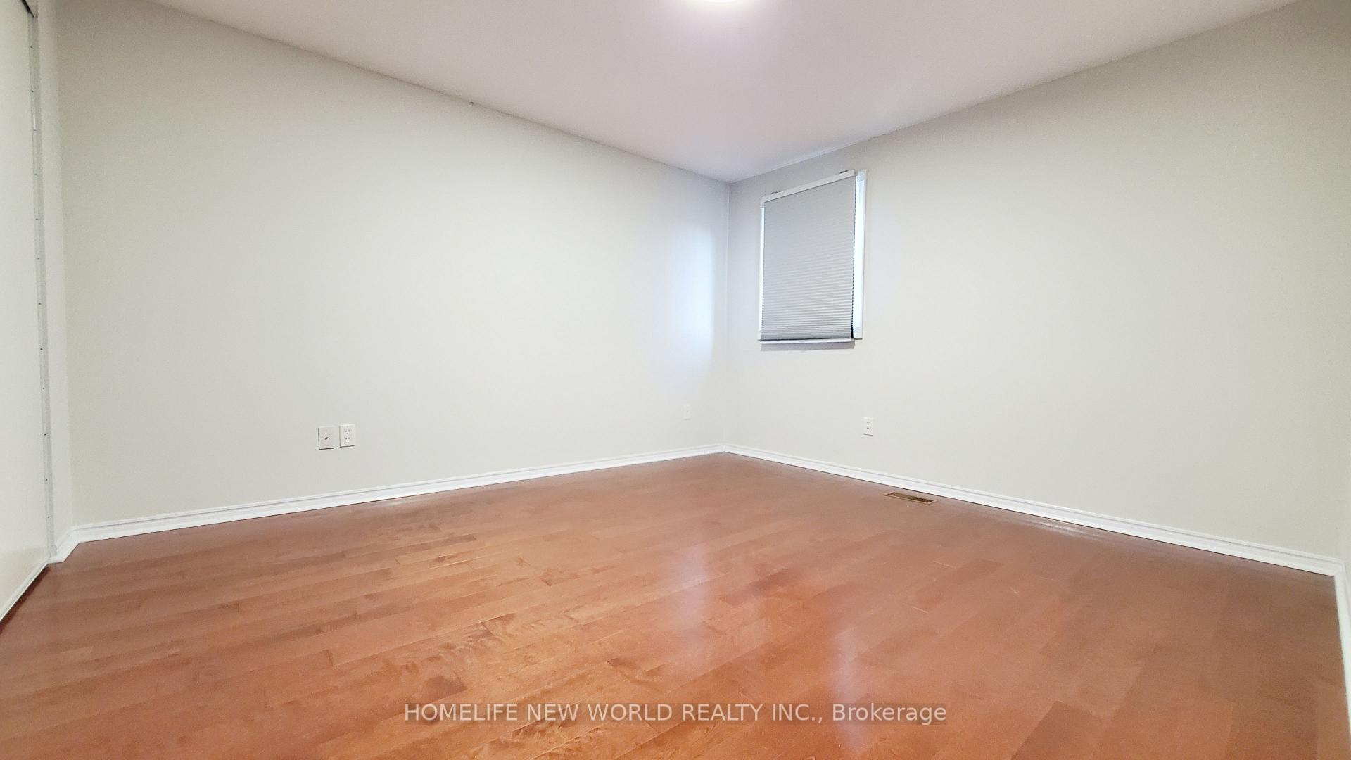 Photo 14 of 22 Mary Pearson Drive, Markham, Middlefield — HOMEH