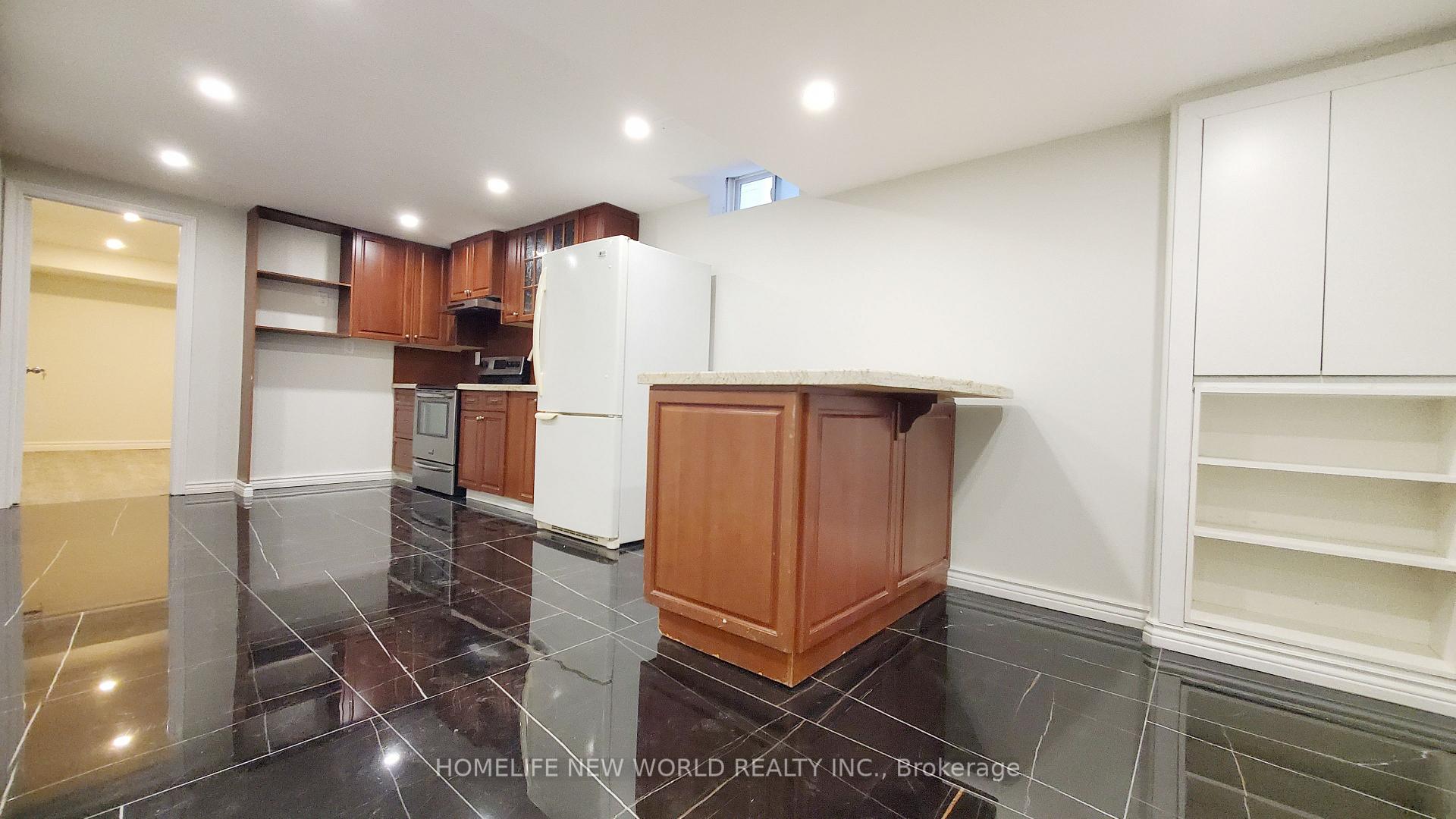 Photo 16 of 22 Mary Pearson Drive, Markham, Middlefield — HOMEH