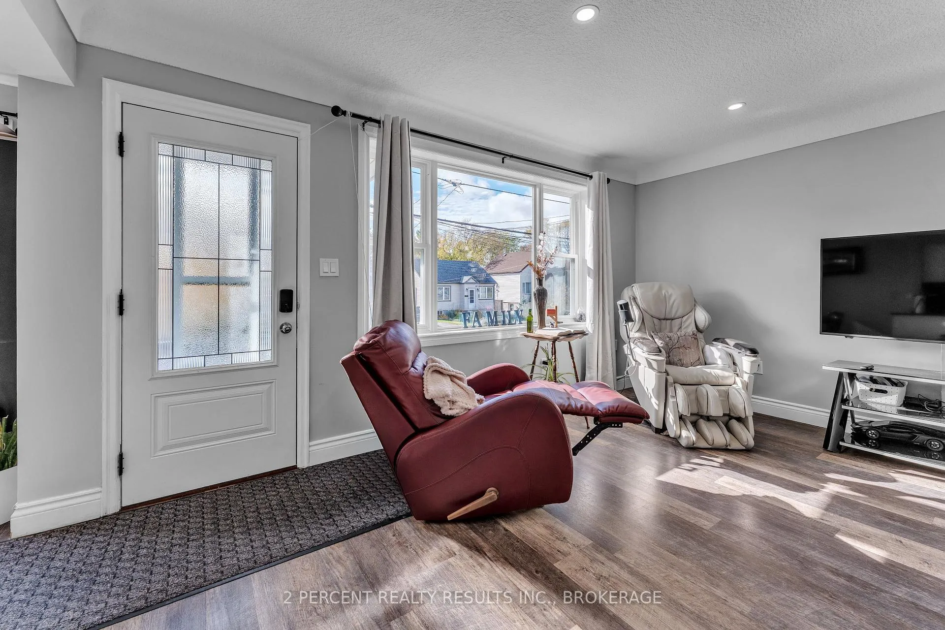 Photo 5 of 147 Fraser Street, Kingston, East of Sir John A. Blvd — HOMEH