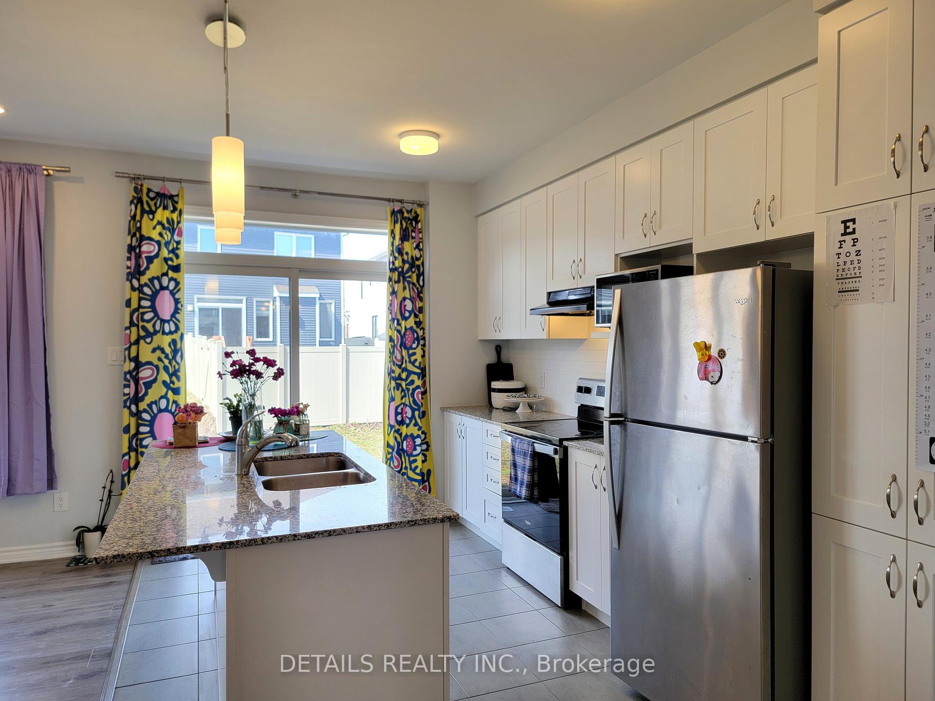 Photo 5 of 555 Arosa Way, Ottawa, Kanata - Emerald Meadows/Trailwest — HOMEH