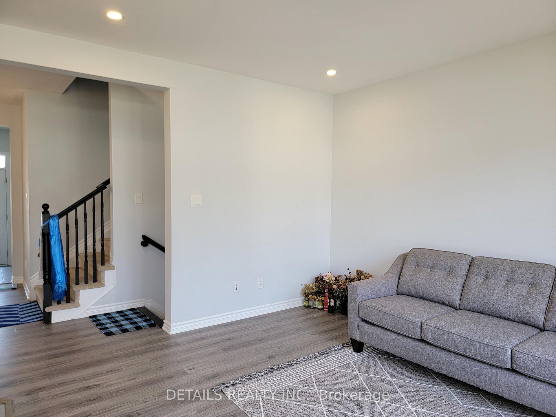 Photo 12 of 555 Arosa Way, Ottawa, Kanata - Emerald Meadows/Trailwest — HOMEH