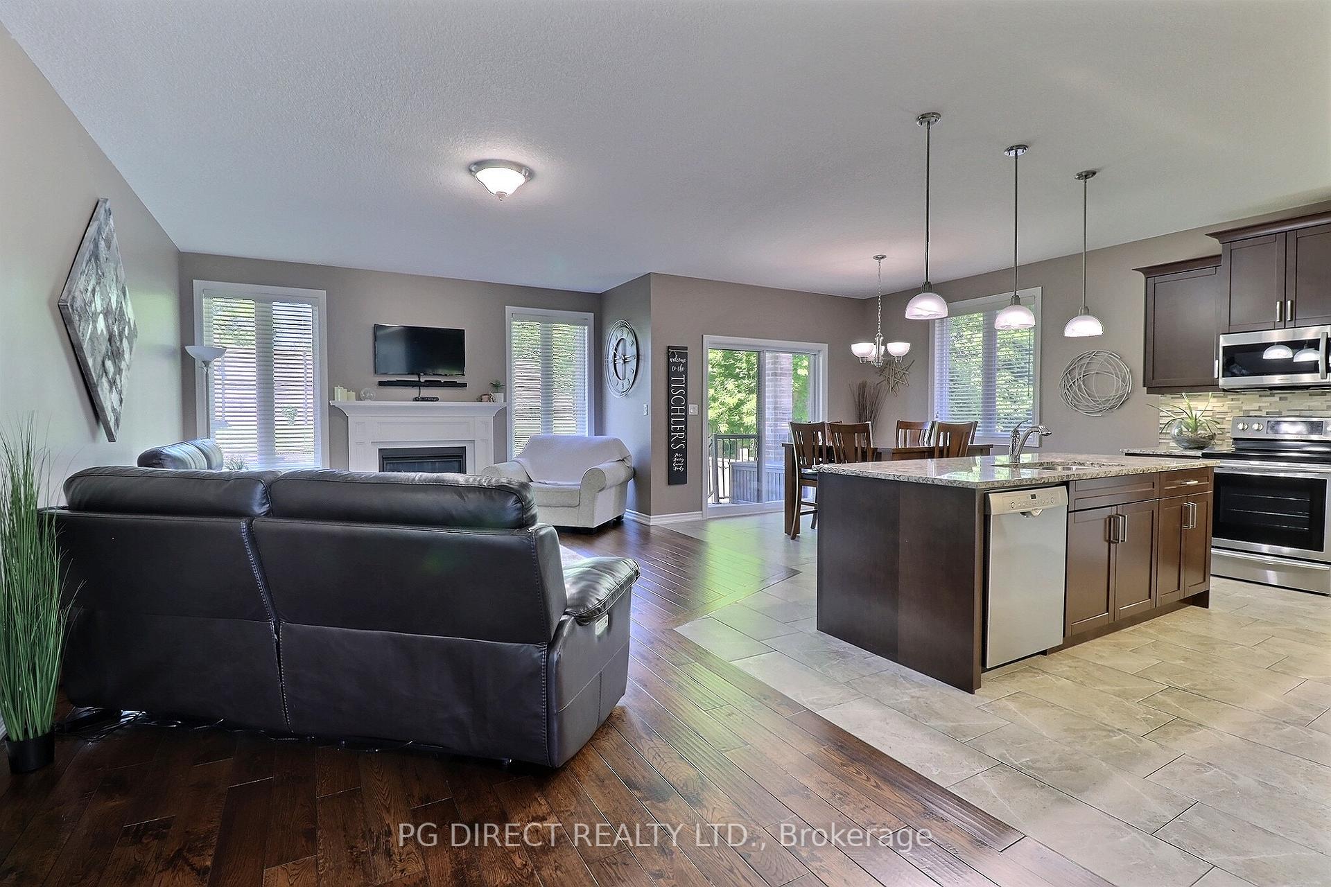 Photo 2 of 67 Caverhill Crescent, Middlesex Centre, Komoka — HOMEH