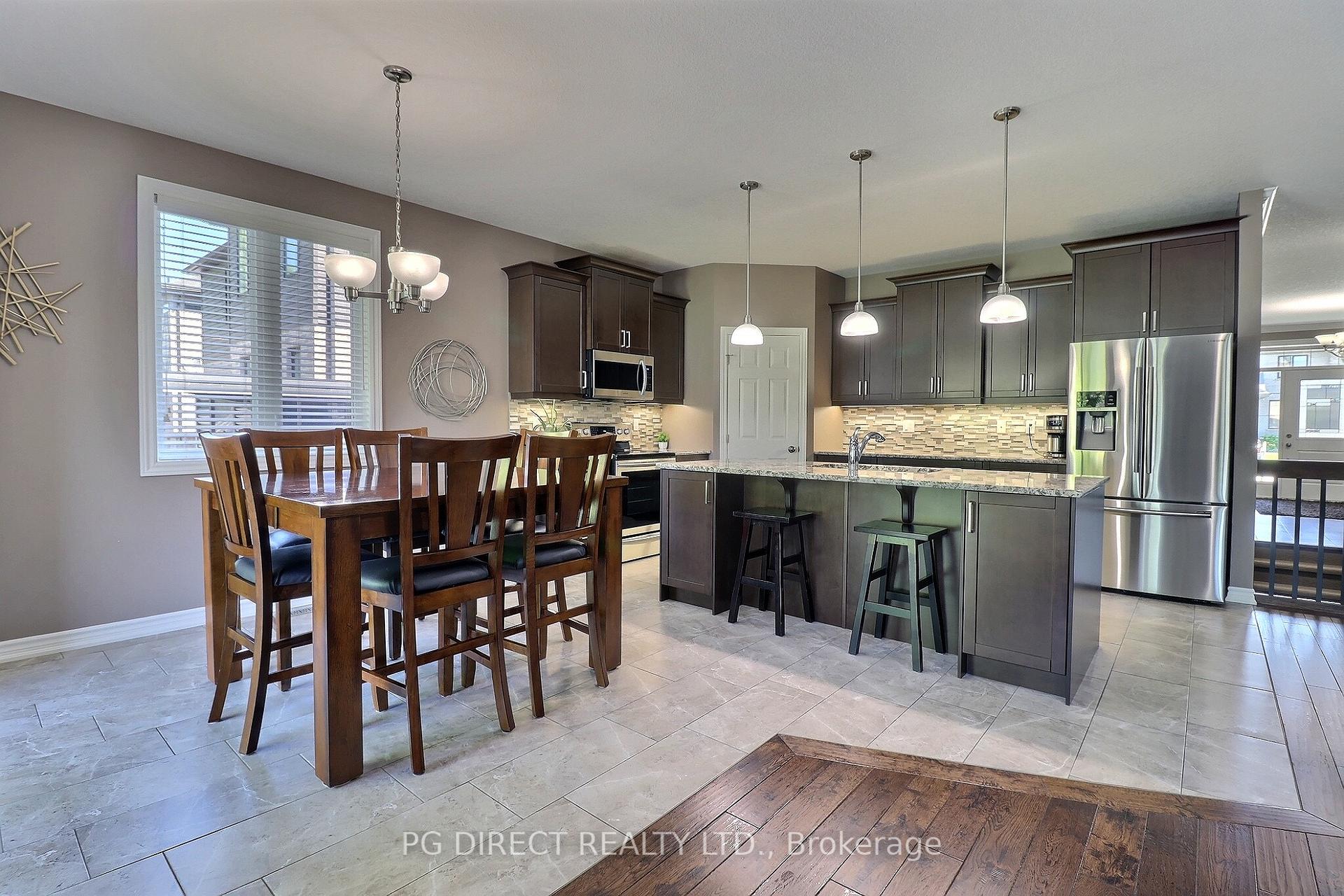 Photo 5 of 67 Caverhill Crescent, Middlesex Centre, Komoka — HOMEH