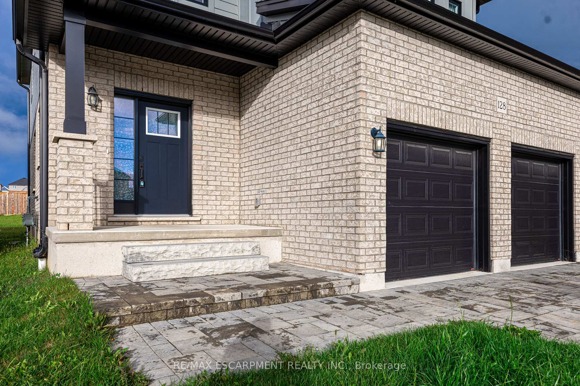 Photo 3 of 128 Basil Crescent, Middlesex Centre, Ilderton — HOMEH