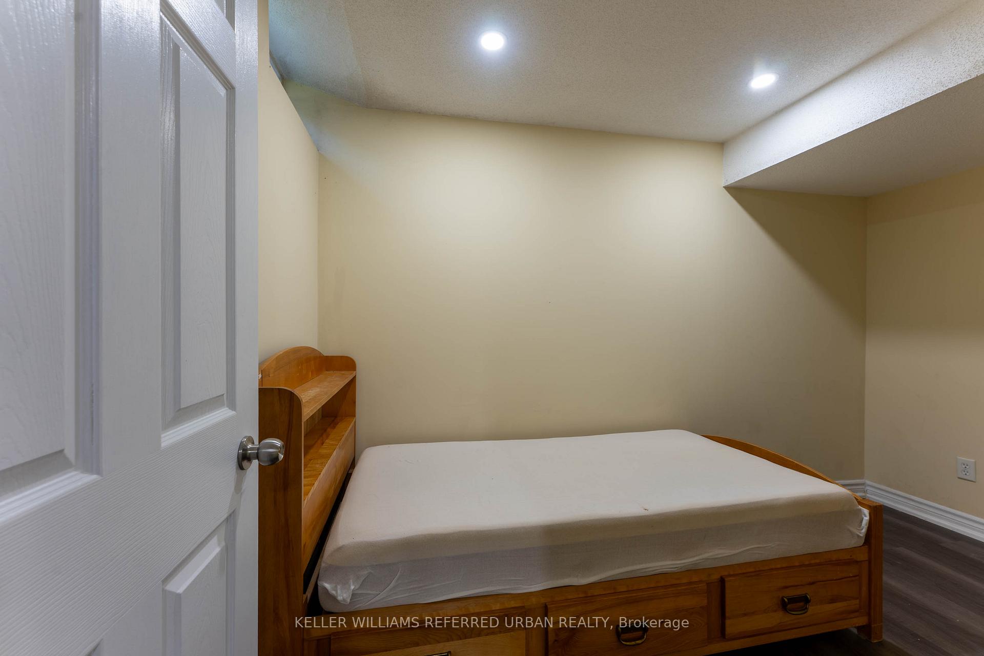 Photo 8 of 59 Moss Creek Boulevard, Markham, Cachet — HOMEH