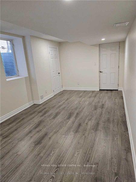 Photo 5 of 151 Agro (Basement) Street, Hamilton, Waterdown — HOMEH