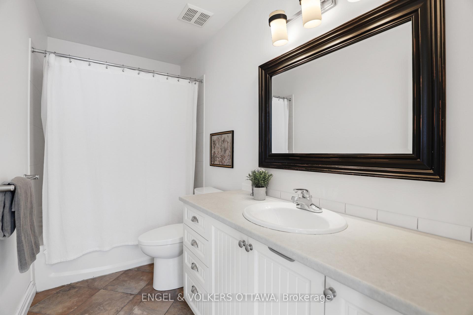 Photo 21 of 83 Scampton Drive, Ottawa, Kanata - Morgan's Grant/South March — HOMEH
