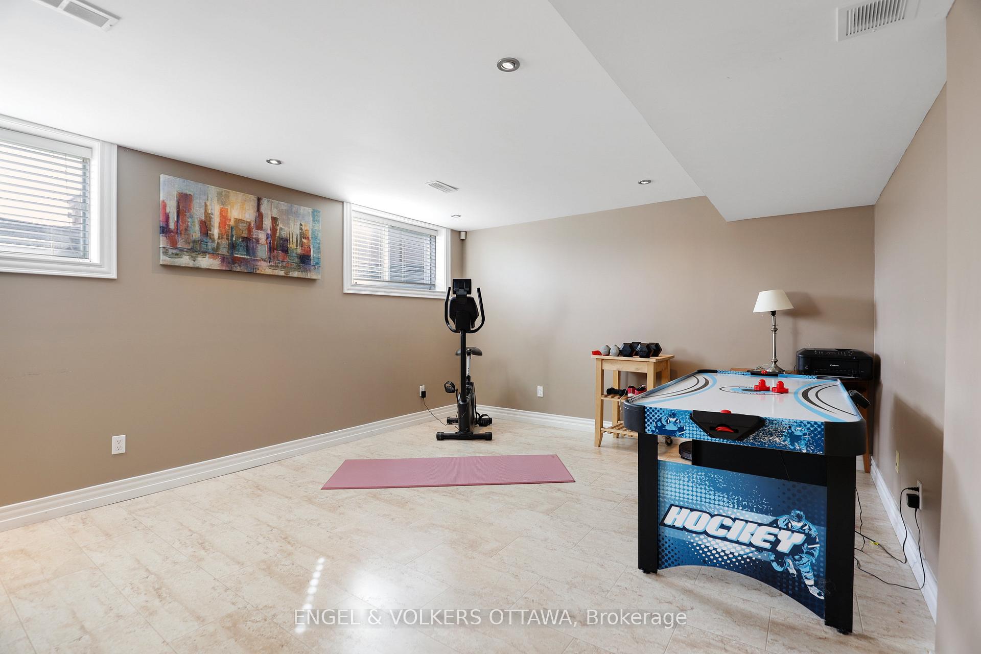 Photo 23 of 83 Scampton Drive, Ottawa, Kanata - Morgan's Grant/South March — HOMEH