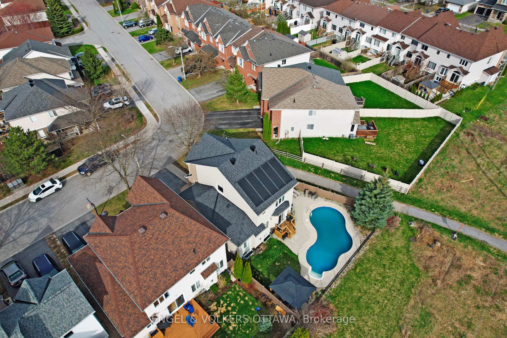 Photo 31 of 83 Scampton Drive, Ottawa, Kanata - Morgan's Grant/South March — HOMEH