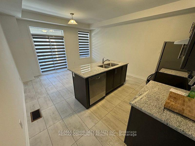 Photo 3 of 71 Carneros Way, Markham, Cedar Grove — HOMEH