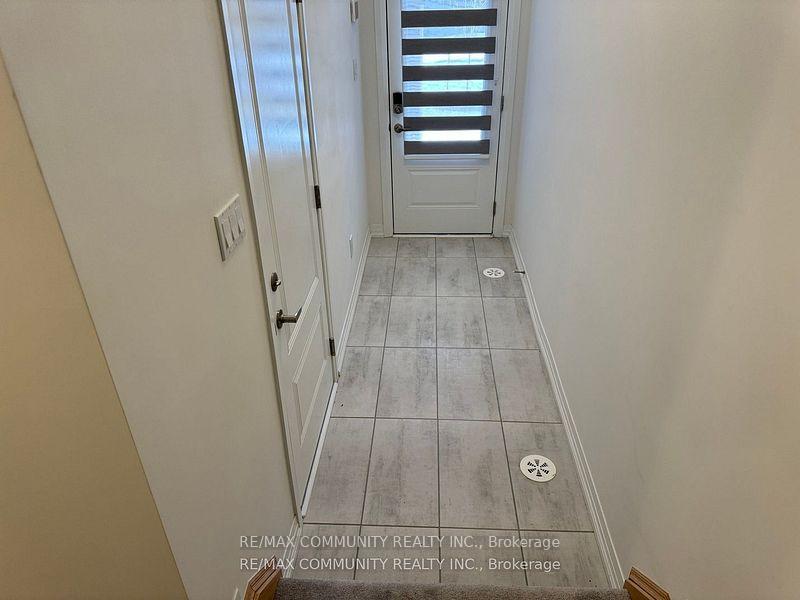 Photo 9 of 71 Carneros Way, Markham, Cedar Grove — HOMEH