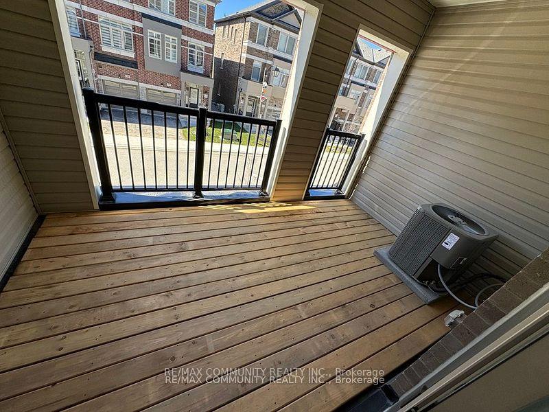 Photo 10 of 71 Carneros Way, Markham, Cedar Grove — HOMEH
