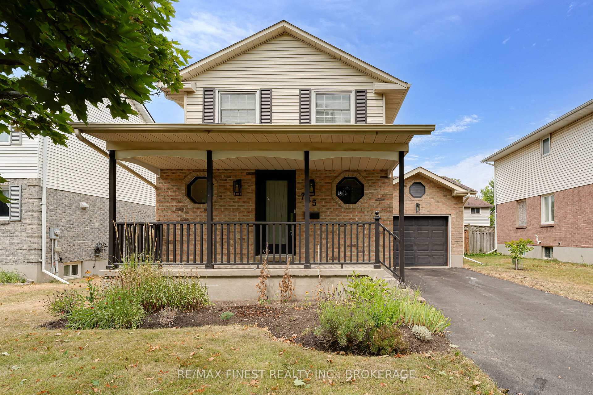 Photo 2 of 785 Davis Drive, Kingston, East Gardiners Rd — HOMEH