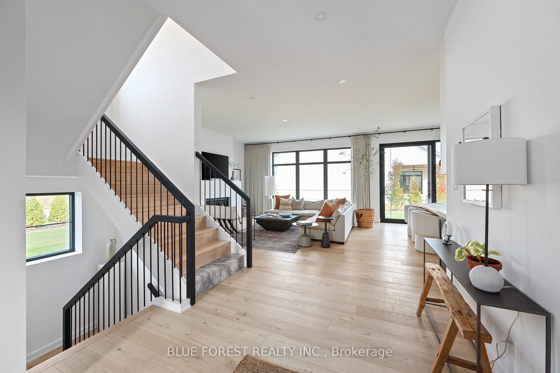 Photo 9 of 102 Edgewater Boulevard, Middlesex Centre, Kilworth — HOMEH