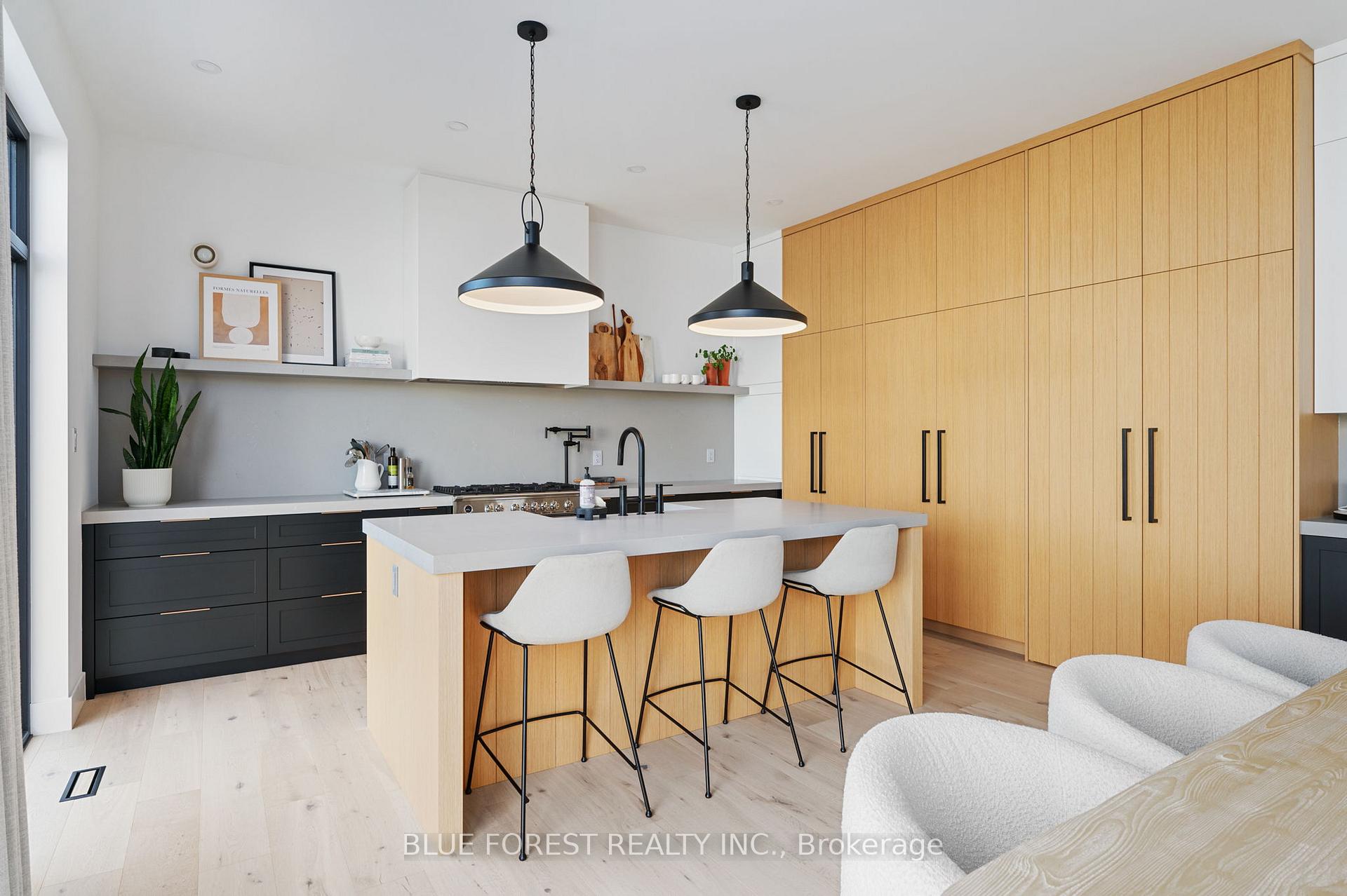 Photo 18 of 102 Edgewater Boulevard, Middlesex Centre, Kilworth — HOMEH