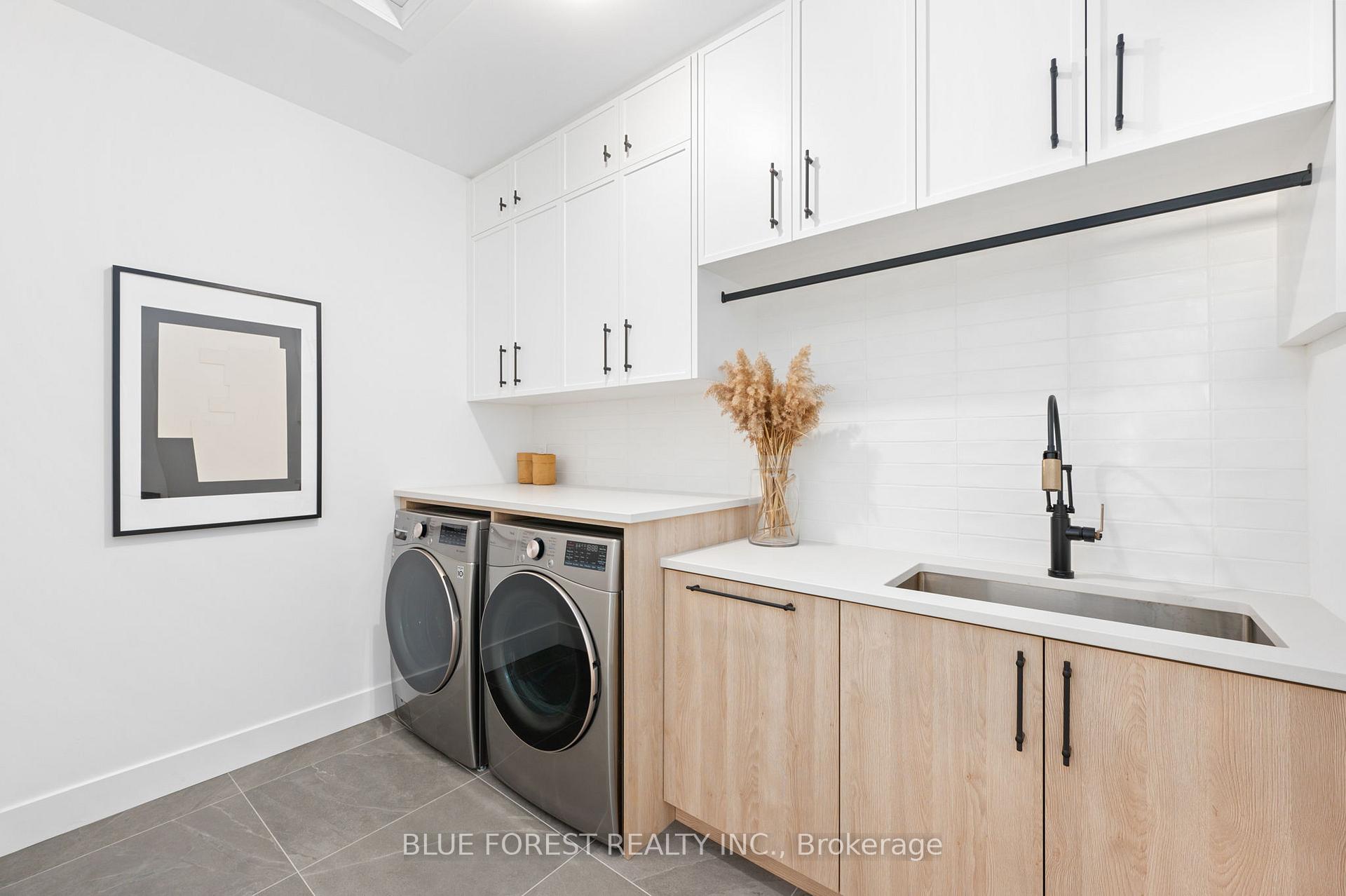 Photo 21 of 102 Edgewater Boulevard, Middlesex Centre, Kilworth — HOMEH