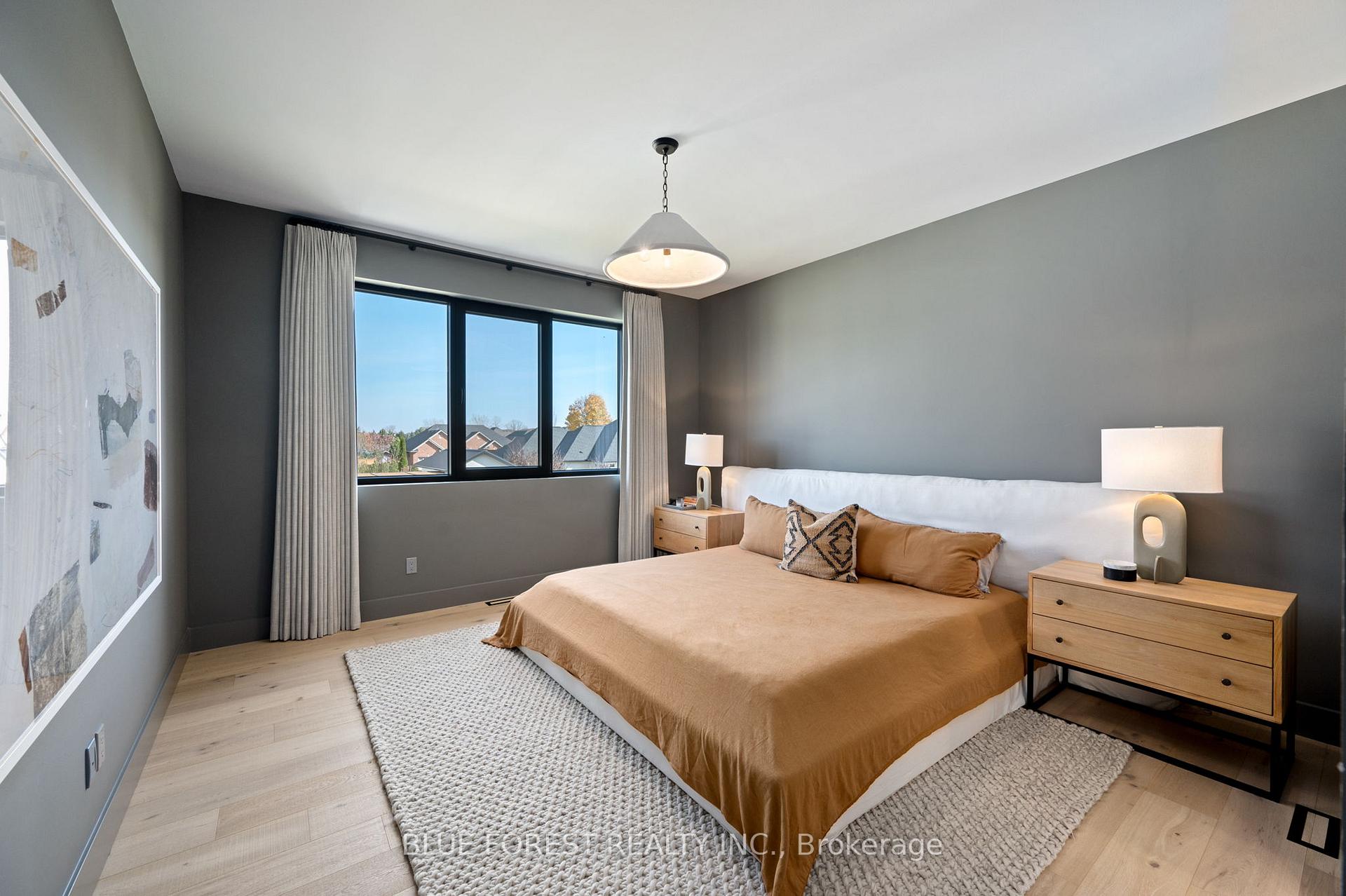 Photo 24 of 102 Edgewater Boulevard, Middlesex Centre, Kilworth — HOMEH