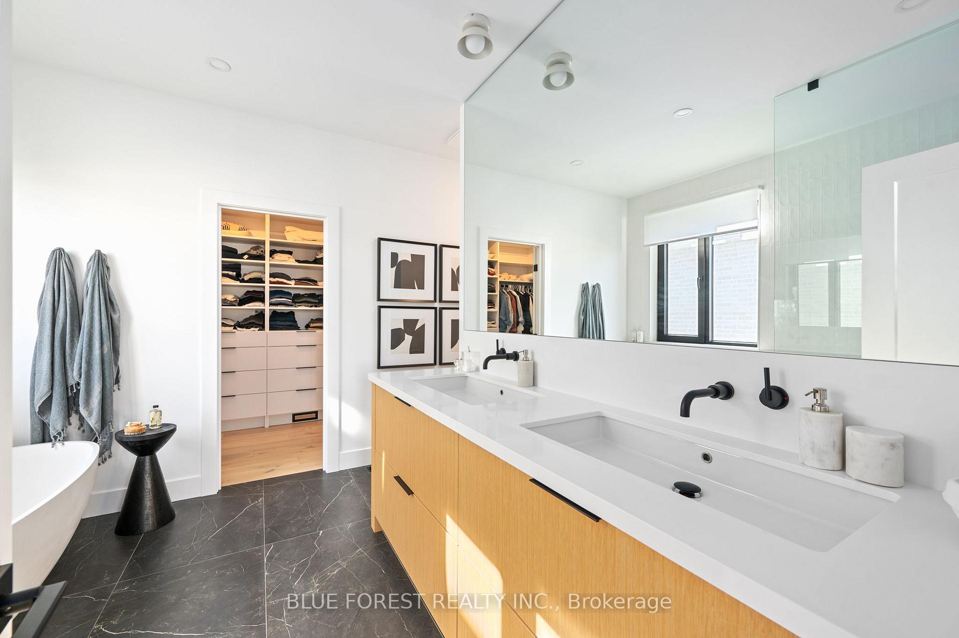Photo 27 of 102 Edgewater Boulevard, Middlesex Centre, Kilworth — HOMEH
