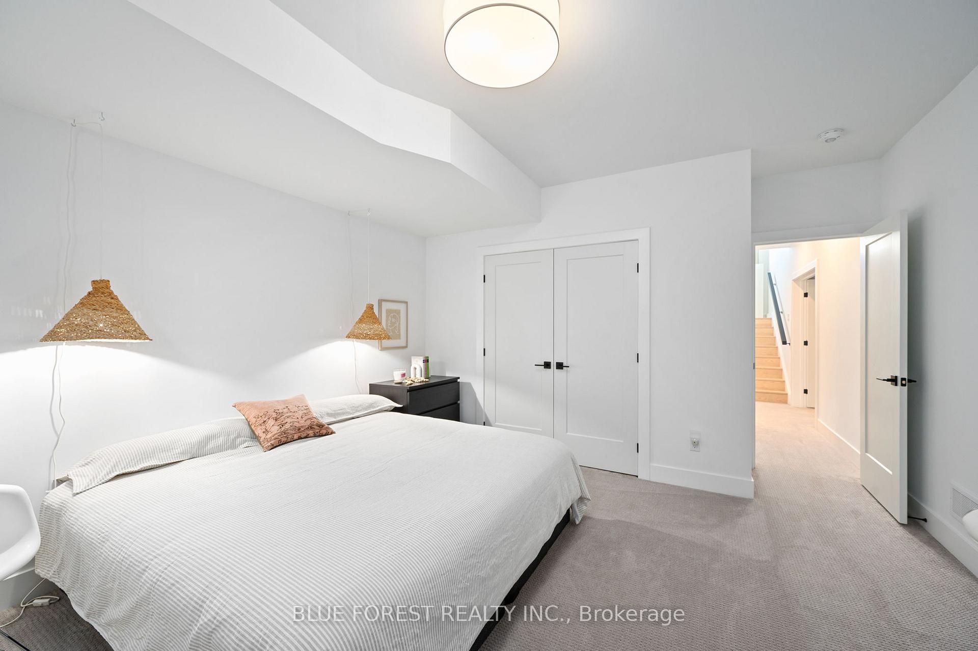 Photo 38 of 102 Edgewater Boulevard, Middlesex Centre, Kilworth — HOMEH