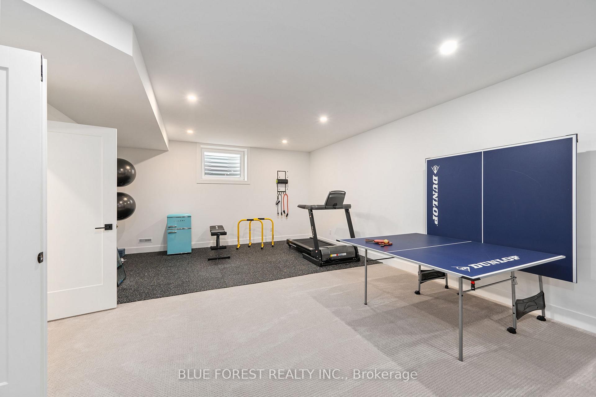 Photo 39 of 102 Edgewater Boulevard, Middlesex Centre, Kilworth — HOMEH