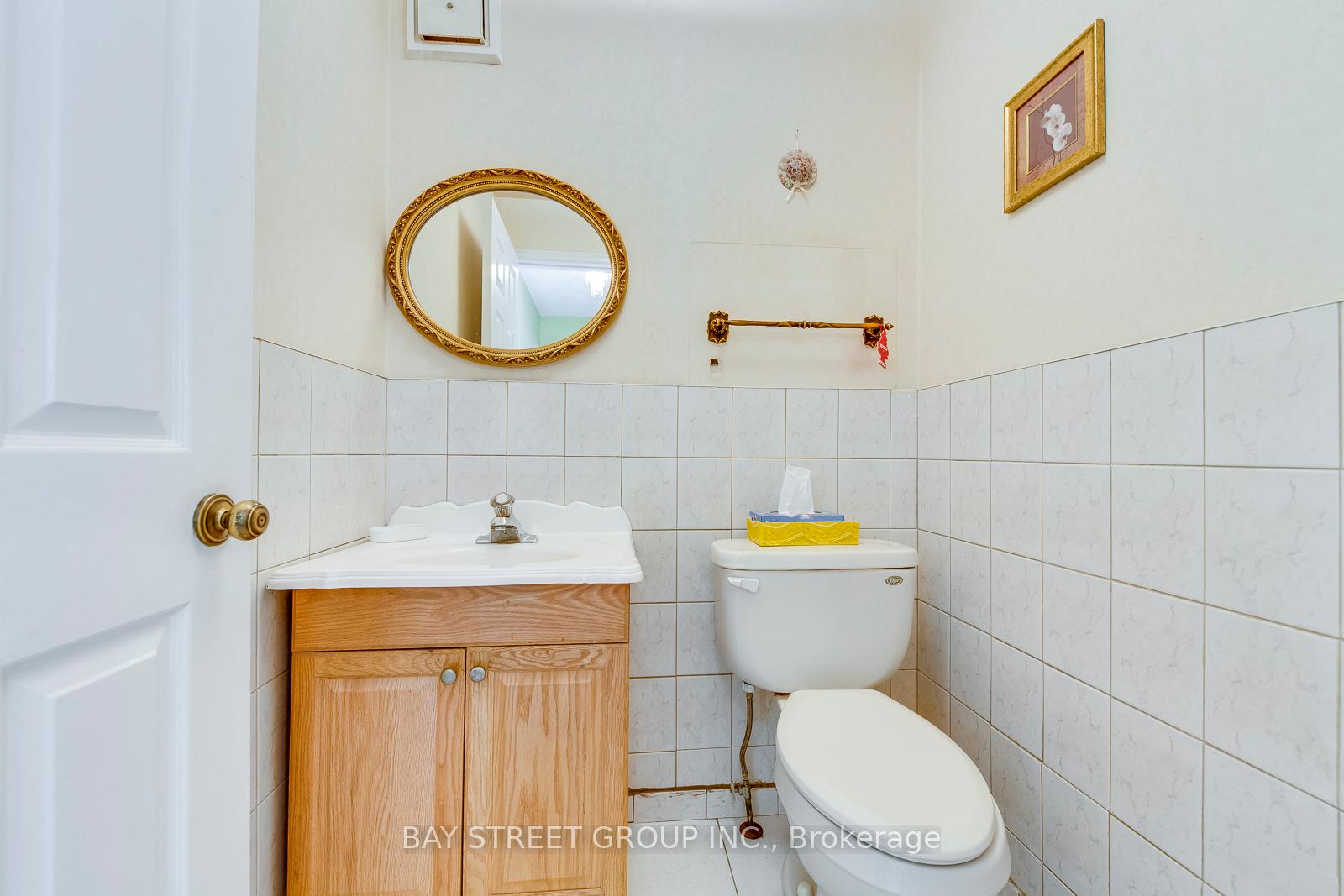 Photo 16 of 55 Milano Court, Hamilton, Gurnett — HOMEH