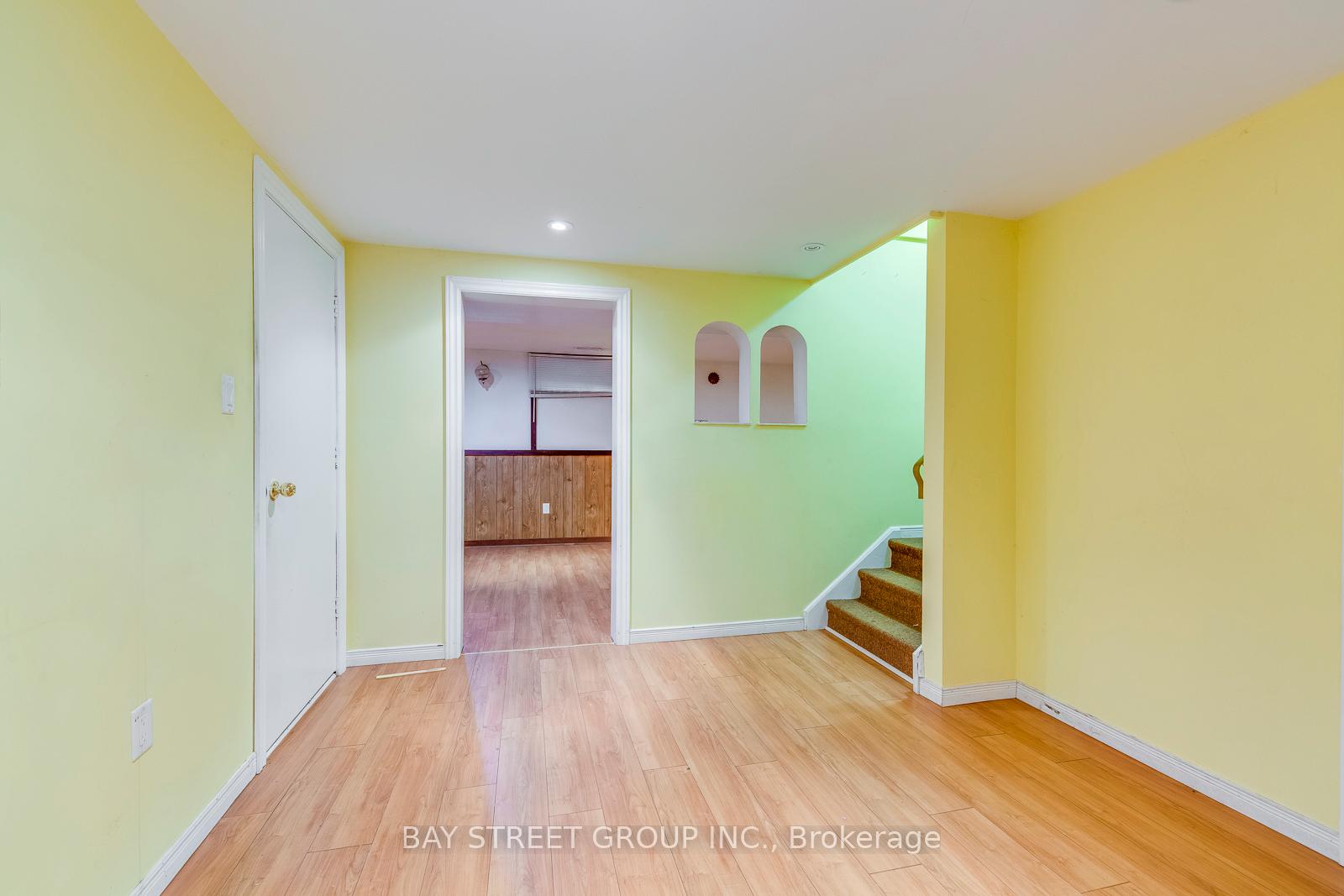 Photo 25 of 55 Milano Court, Hamilton, Gurnett — HOMEH