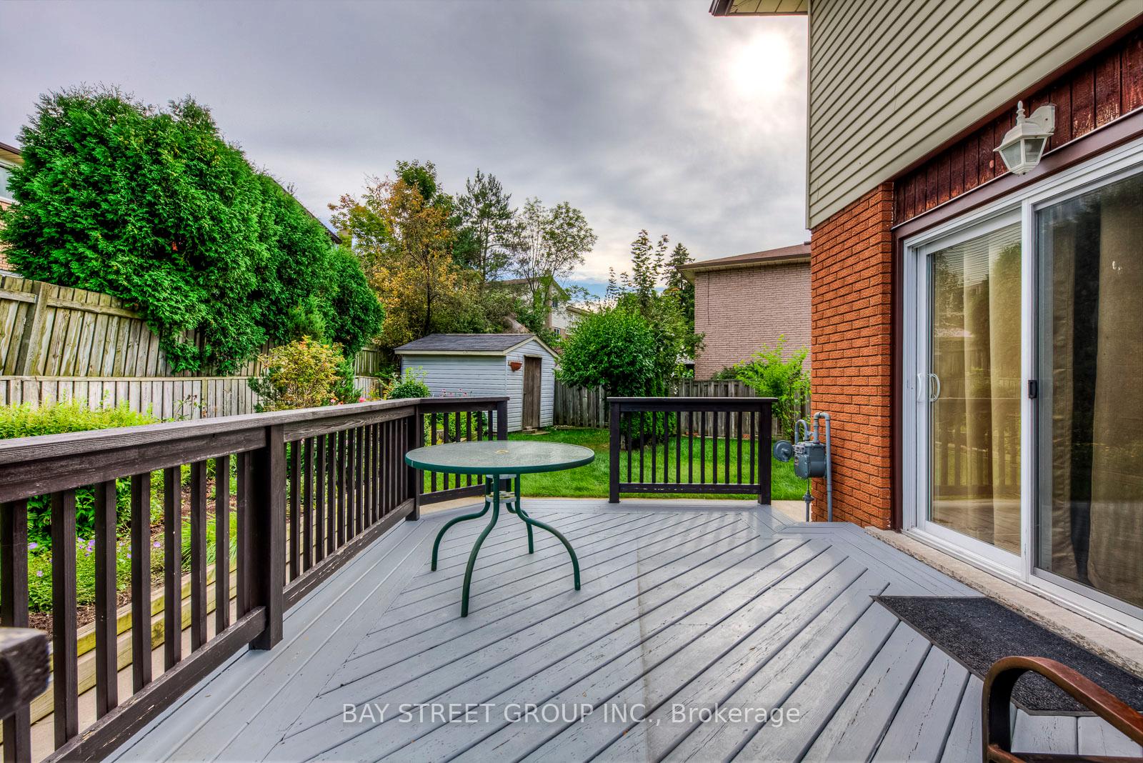 Photo 34 of 55 Milano Court, Hamilton, Gurnett — HOMEH