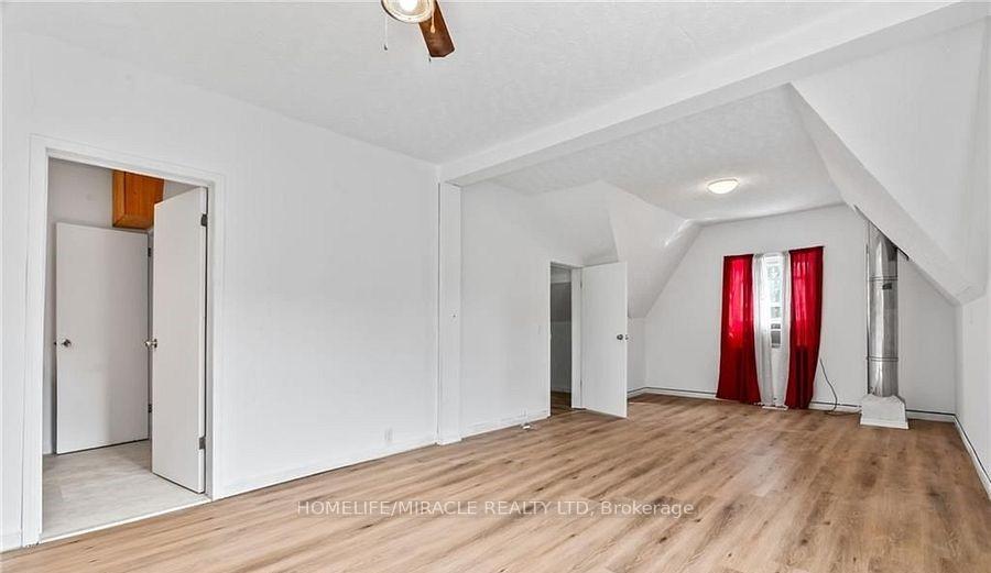 Photo 16 of 22 William Street S, Minto — HOMEH