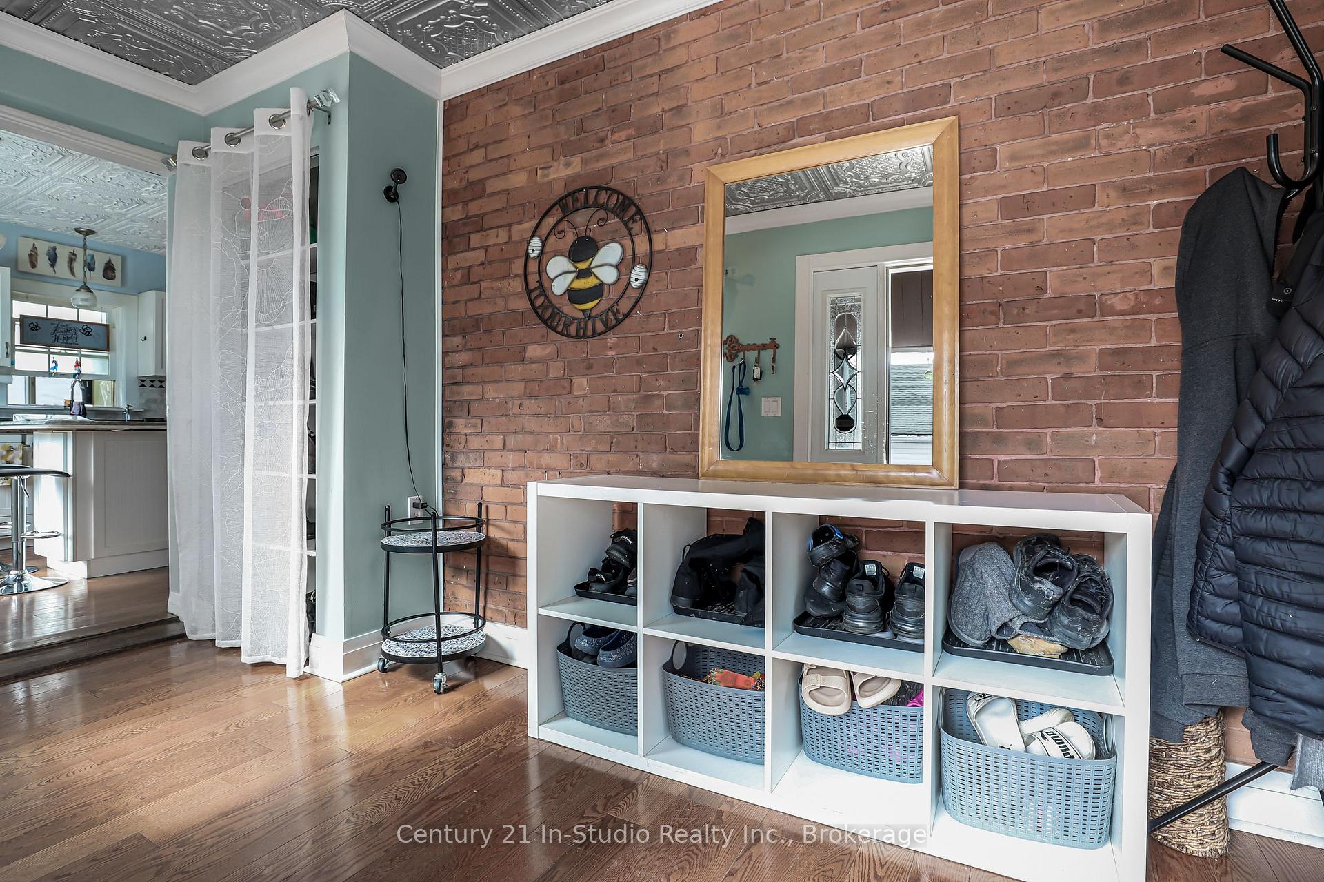 Photo 7 of 356 Third Street, Midland — HOMEH