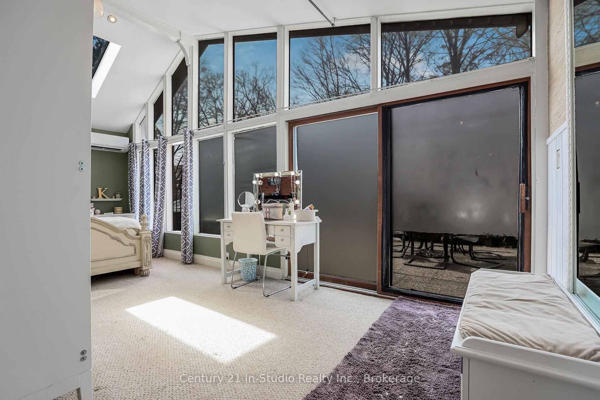 Photo 13 of 356 Third Street, Midland — HOMEH