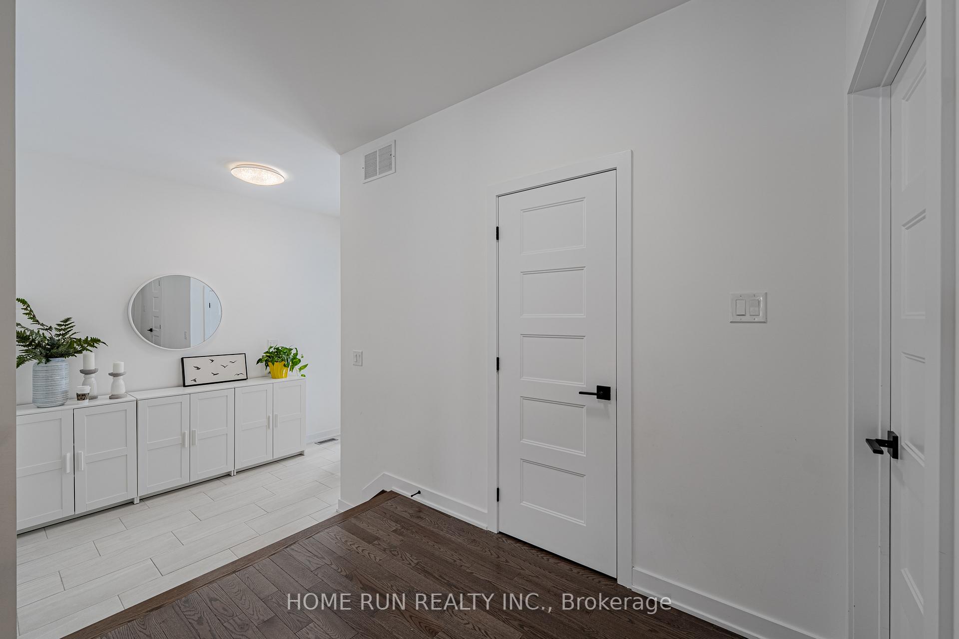 Photo 6 of 131 Defence Street, Ottawa, Kanata - Emerald Meadows/Trailwest — HOMEH