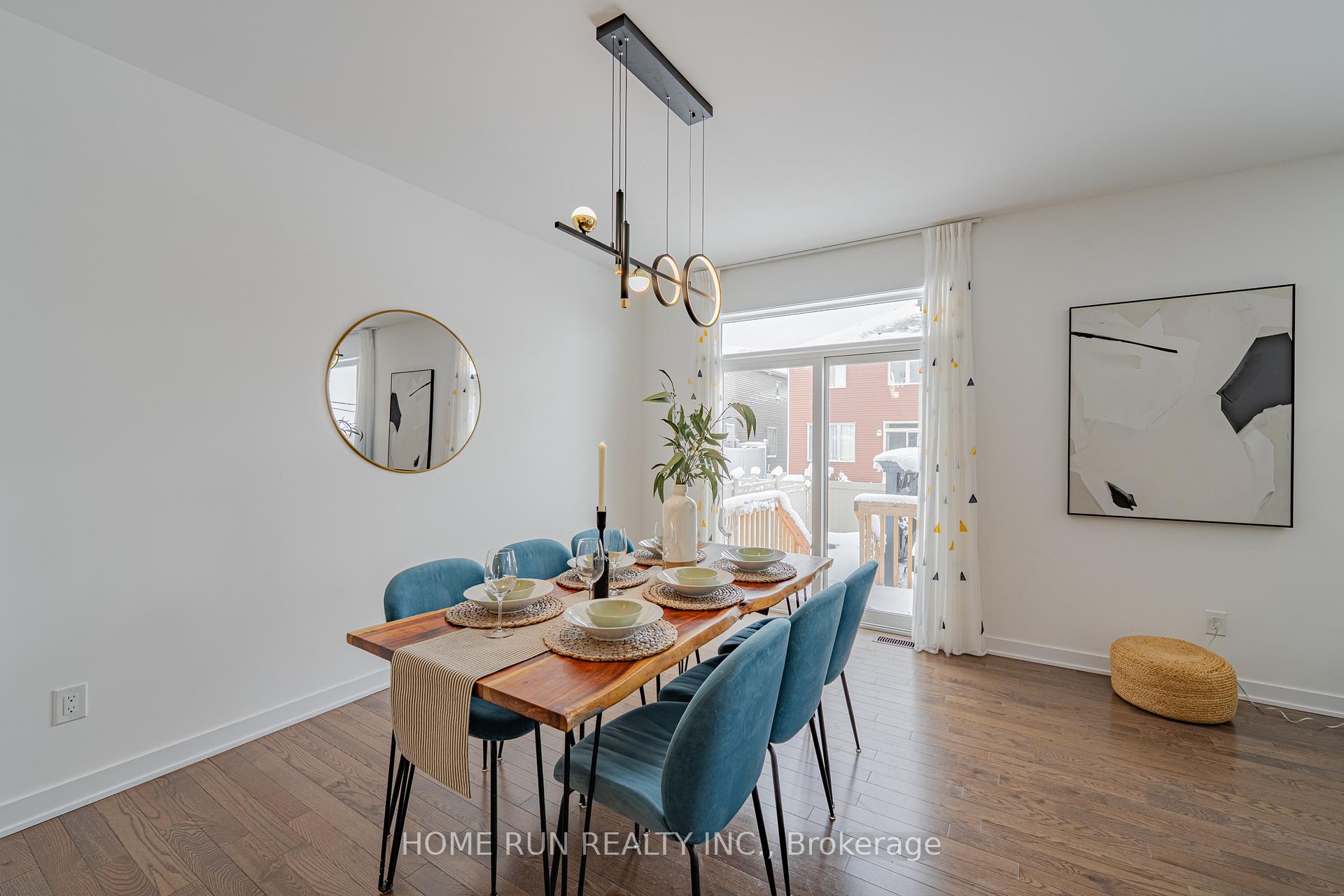 Photo 19 of 131 Defence Street, Ottawa, Kanata - Emerald Meadows/Trailwest — HOMEH