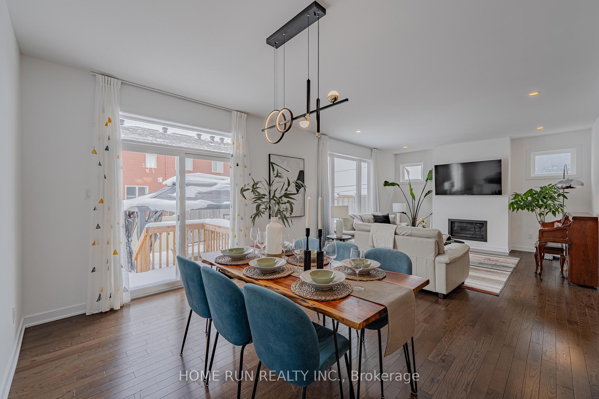 Photo 25 of 131 Defence Street, Ottawa, Kanata - Emerald Meadows/Trailwest — HOMEH