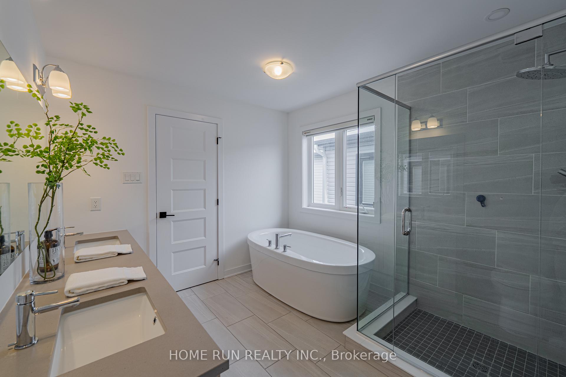 Photo 34 of 131 Defence Street, Ottawa, Kanata - Emerald Meadows/Trailwest — HOMEH