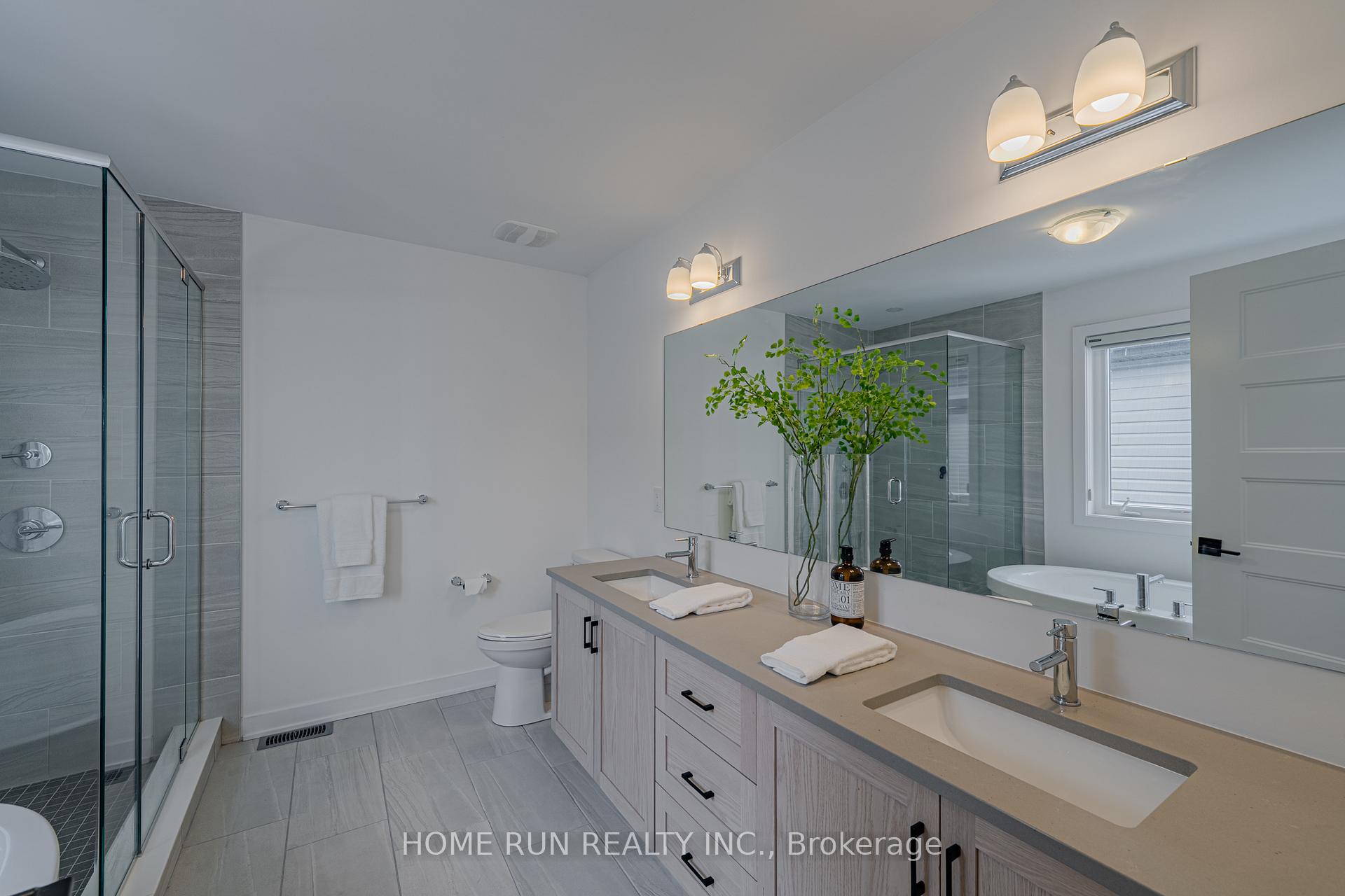 Photo 35 of 131 Defence Street, Ottawa, Kanata - Emerald Meadows/Trailwest — HOMEH