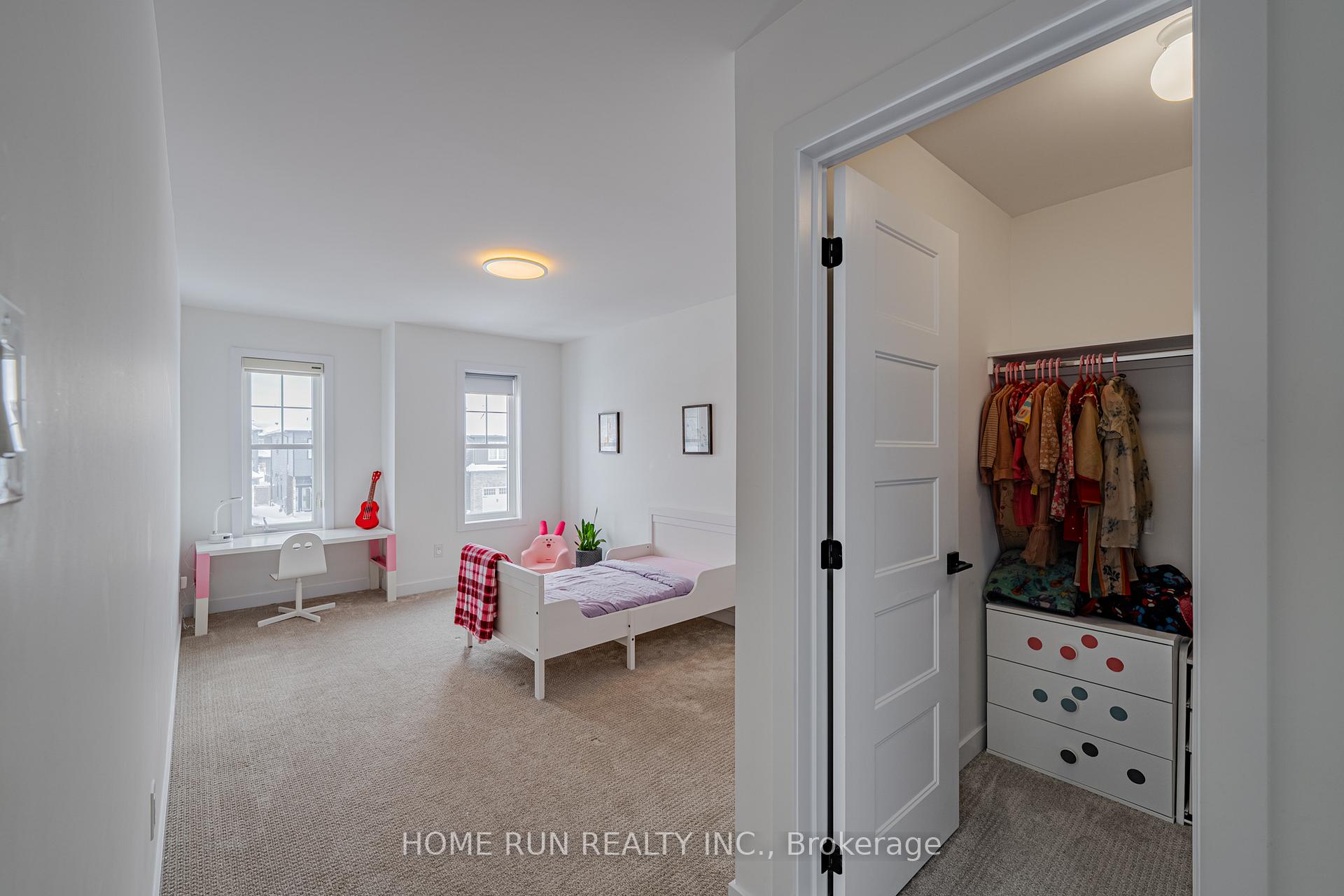 Photo 40 of 131 Defence Street, Ottawa, Kanata - Emerald Meadows/Trailwest — HOMEH