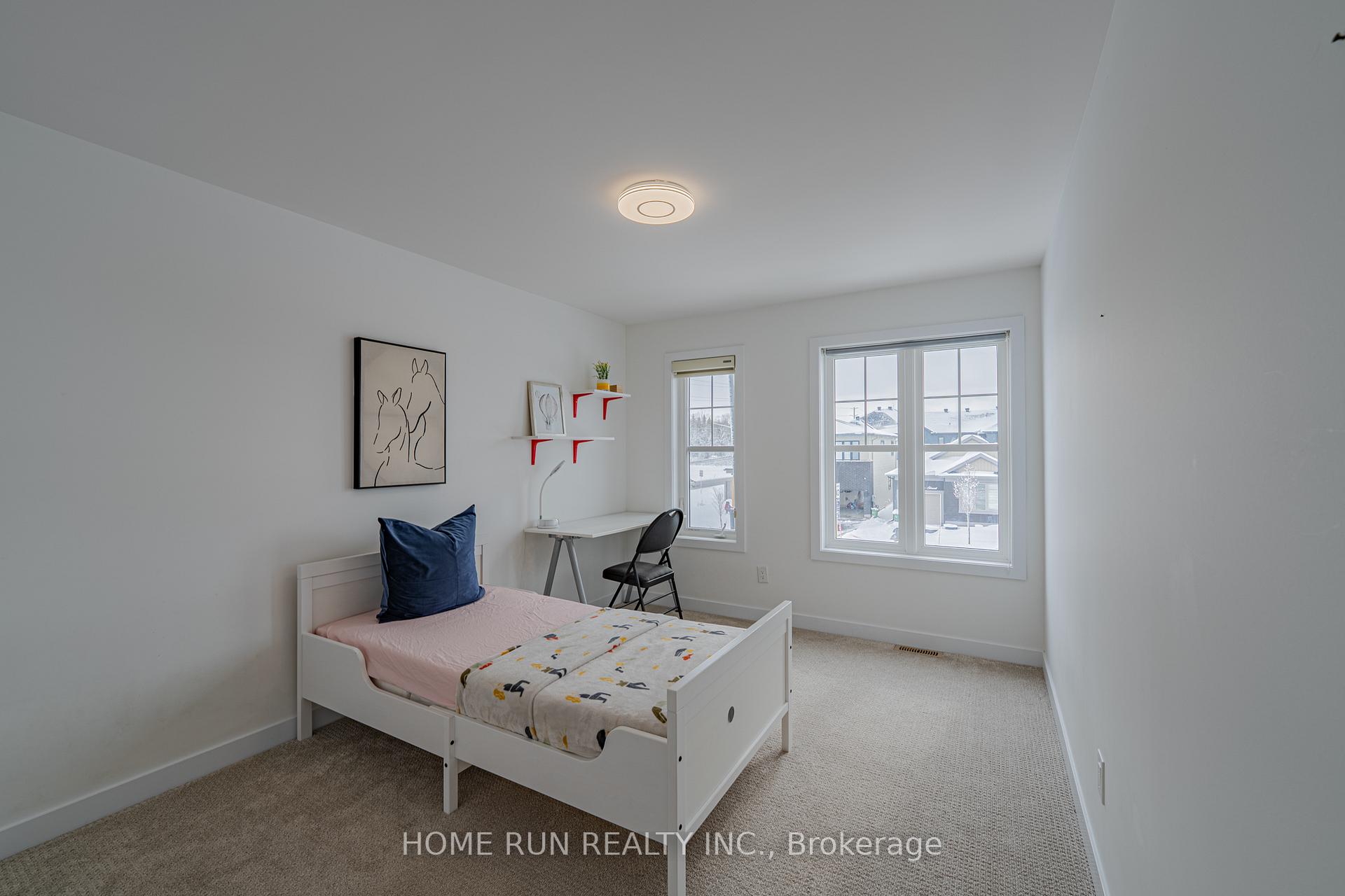 Photo 42 of 131 Defence Street, Ottawa, Kanata - Emerald Meadows/Trailwest — HOMEH